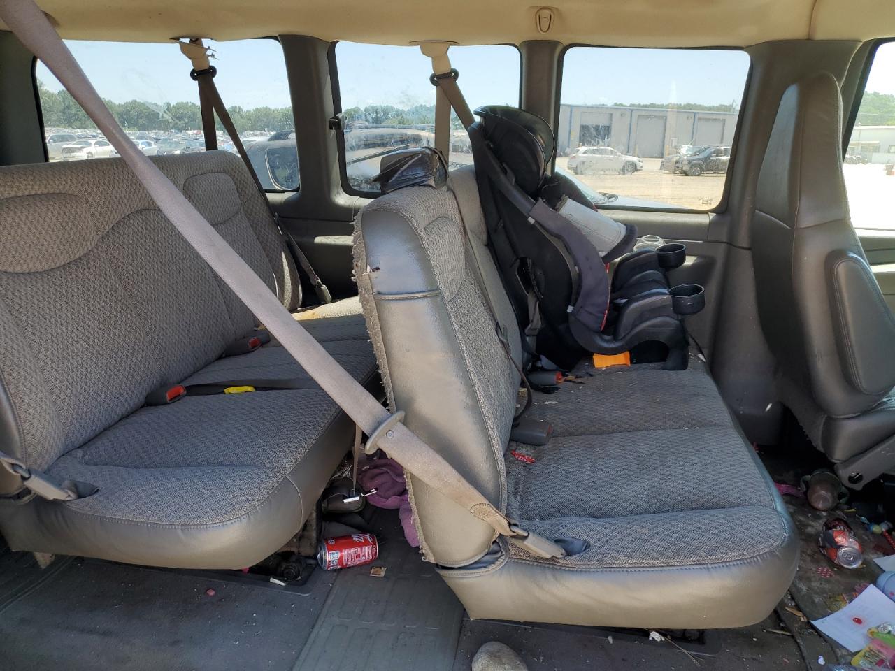 2006 Chevrolet Express G2500 VIN: 1GAGG25V861205944 Lot: 63333704