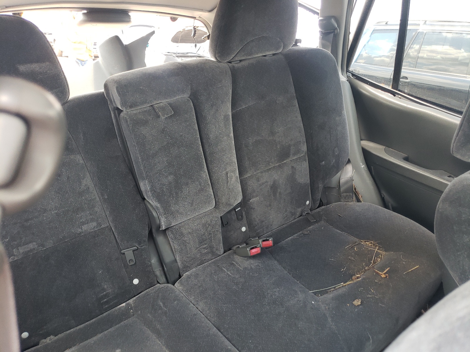 KM8SC13D52U243671 2002 Hyundai Santa Fe Gls