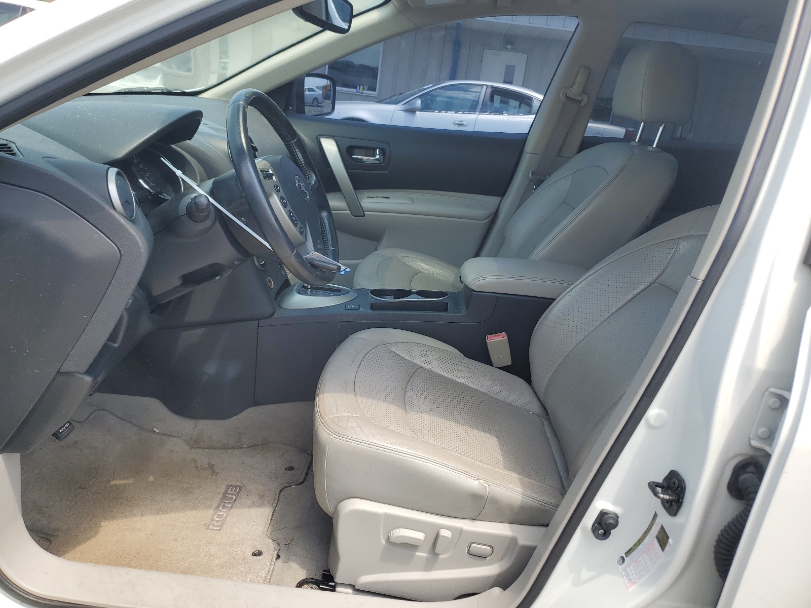 JN8AS5MV5BW262375 2011 Nissan Rogue S