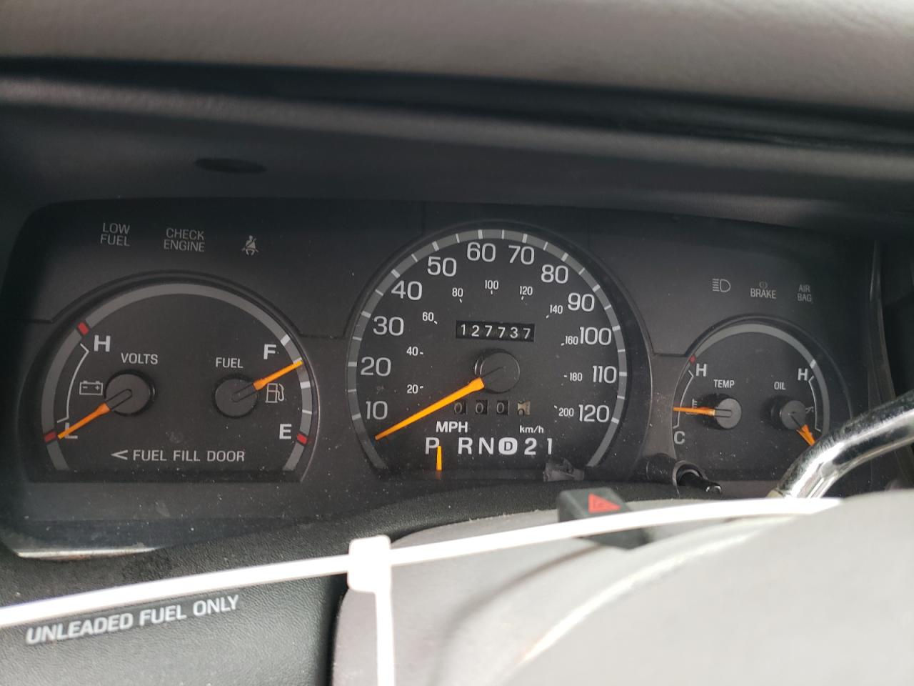 1996 Ford Crown Victoria VIN: 2FALP73W0TX213513 Lot: 63854384