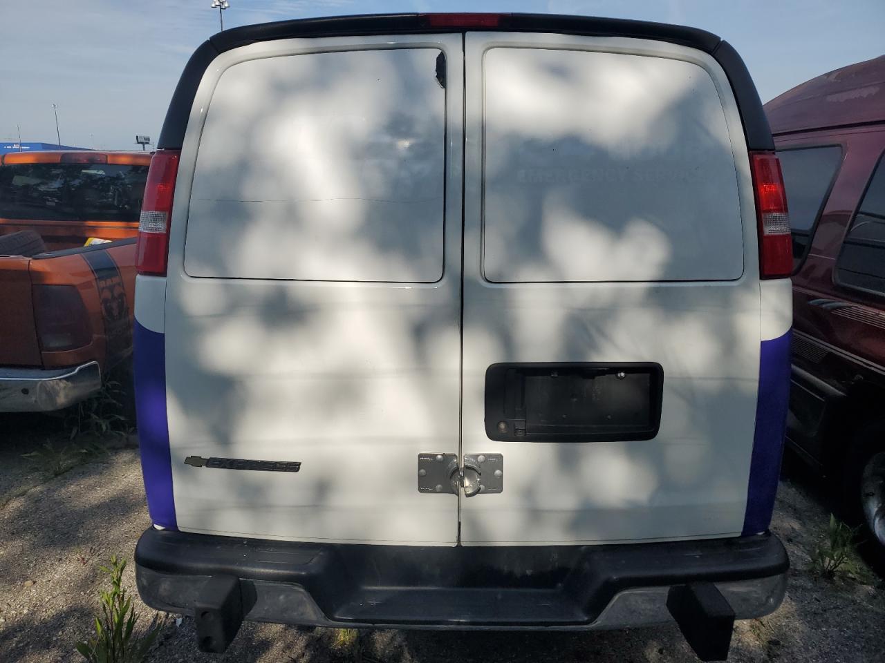 2021 Chevrolet Express G2500 VIN: 1GCWGAFP2M1256818 Lot: 60046634