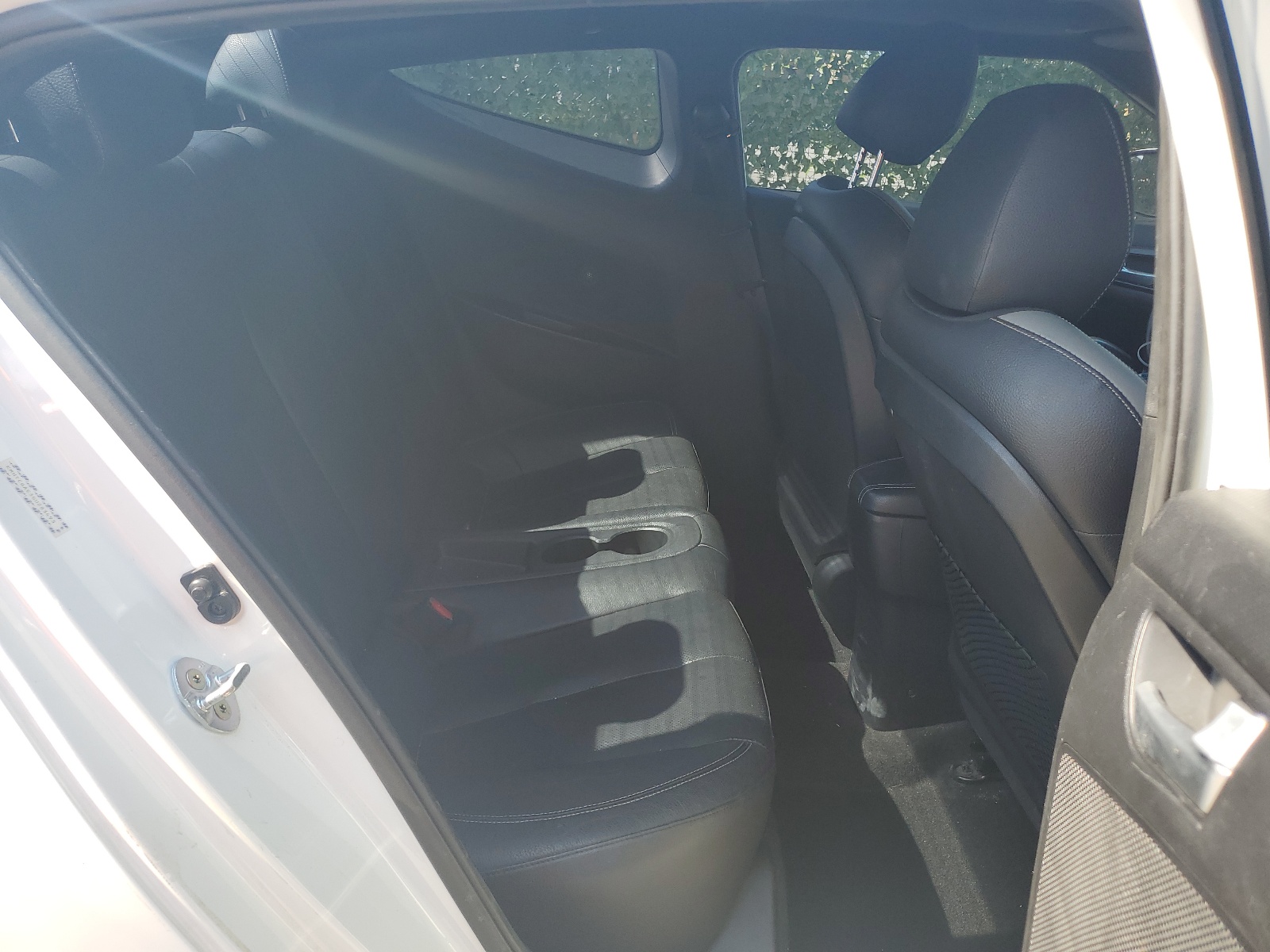 KMHTC6AE3GU283493 2016 Hyundai Veloster Turbo