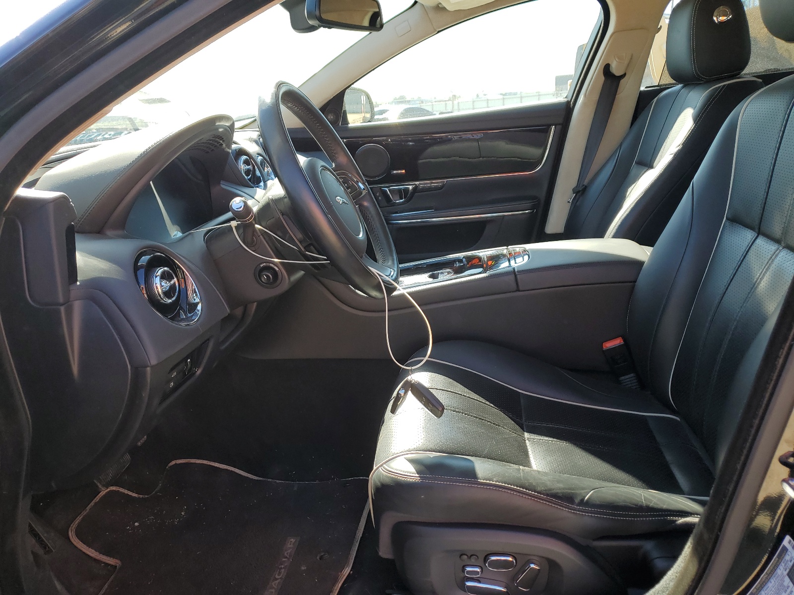 SAJXJ2GD6E8V69865 2014 Jaguar Xjl Portfolio