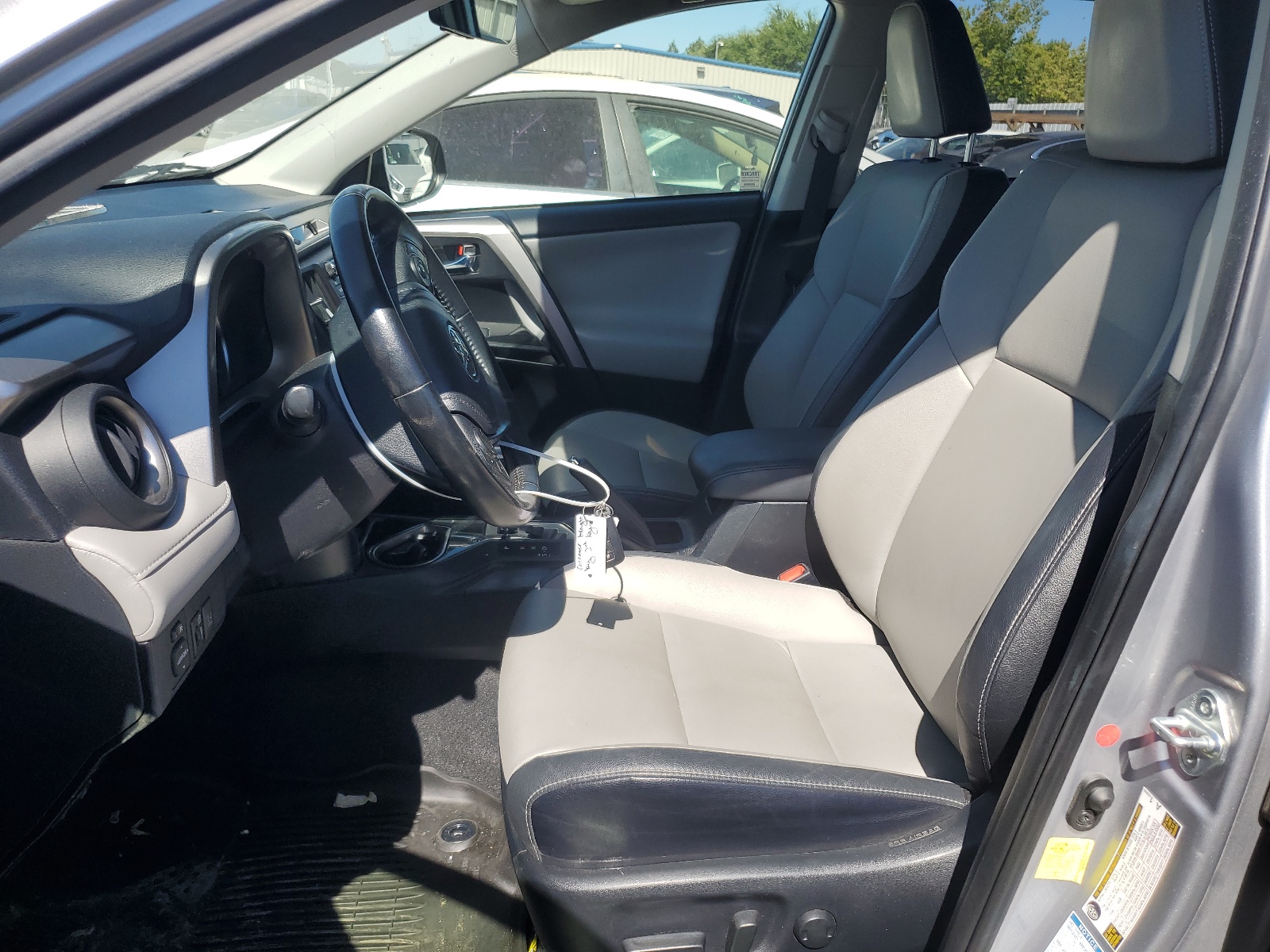 JTMDJREV5JD185311 2018 Toyota Rav4 Hv Limited