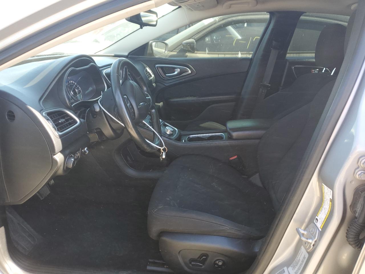 2015 Chrysler 200 Limited VIN: 1C3CCCAB9FN747294 Lot: 63434504