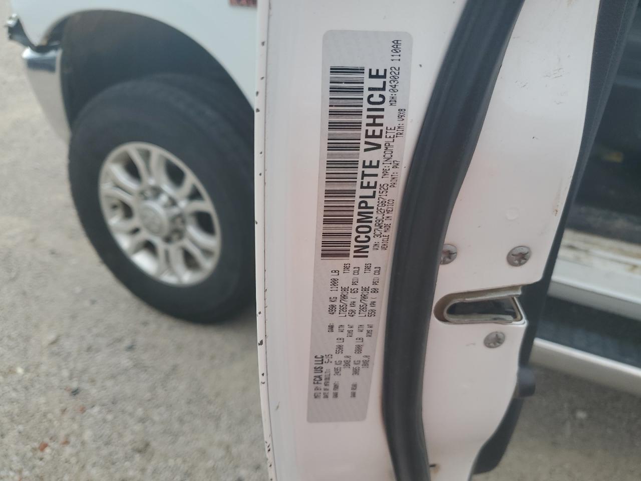 2015 Ram 3500 VIN: 3C7WR9CJ2FG671525 Lot: 61760794