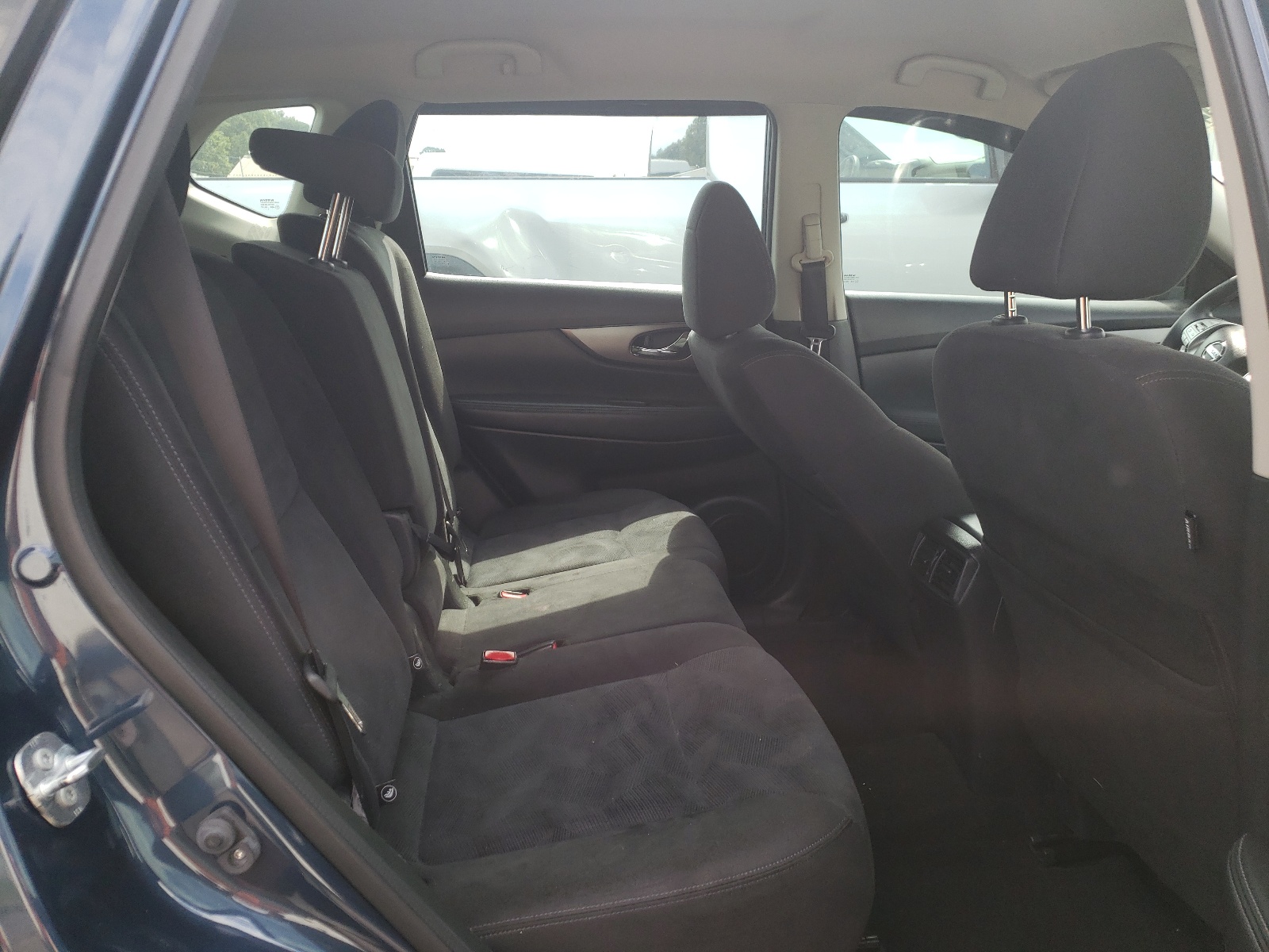 KNMAT2MT3FP536677 2015 Nissan Rogue S