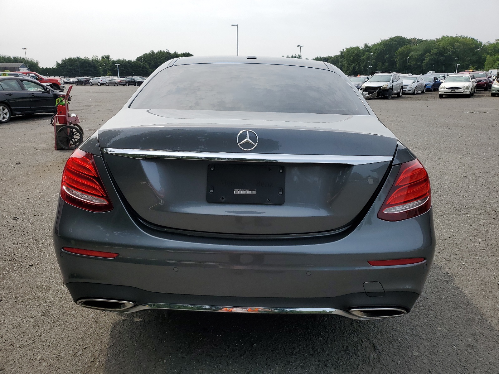 WDDZF4KBXHA156988 2017 Mercedes-Benz E 300 4Matic