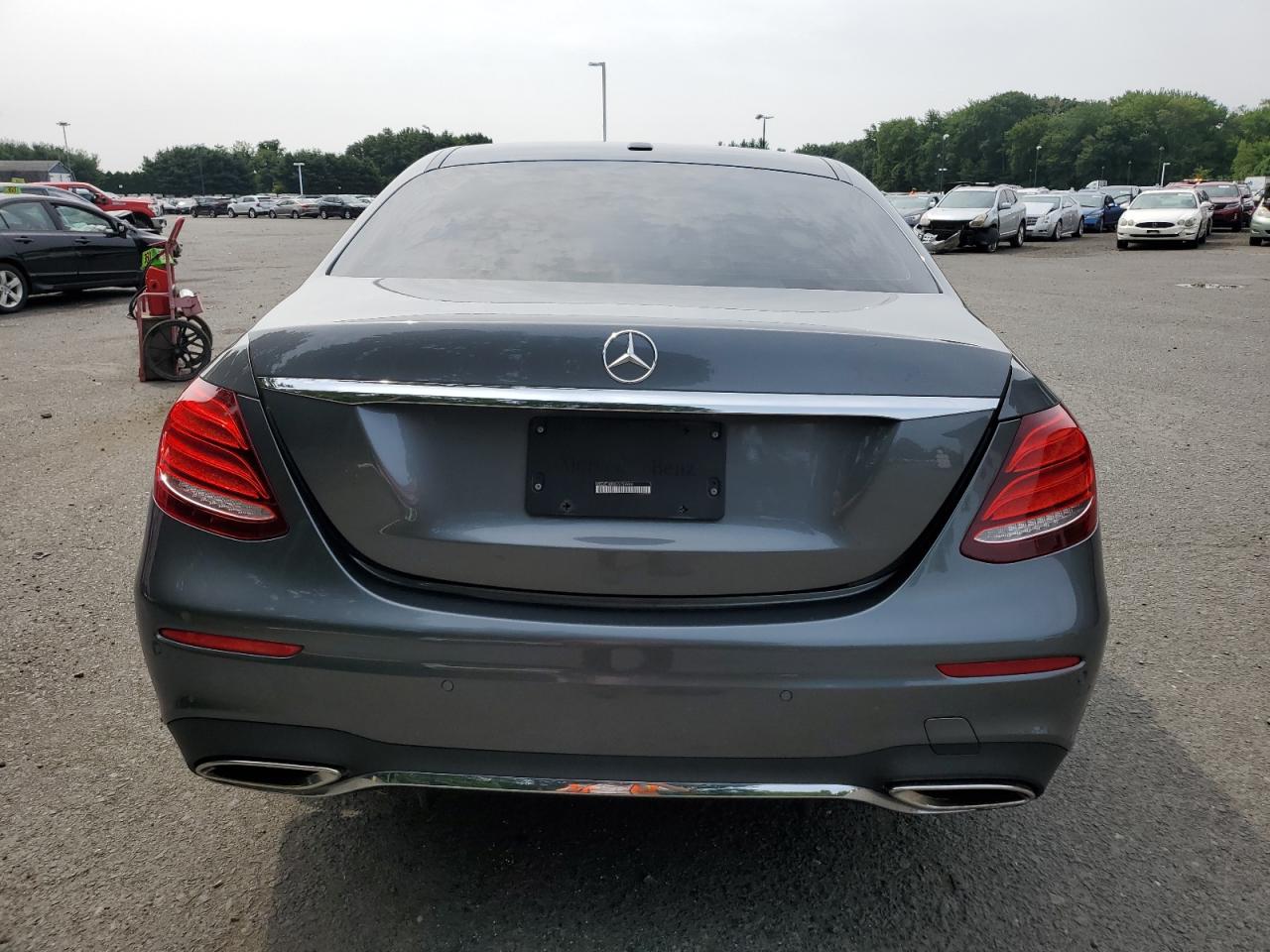 2017 Mercedes-Benz E 300 4Matic VIN: WDDZF4KBXHA156988 Lot: 63687704