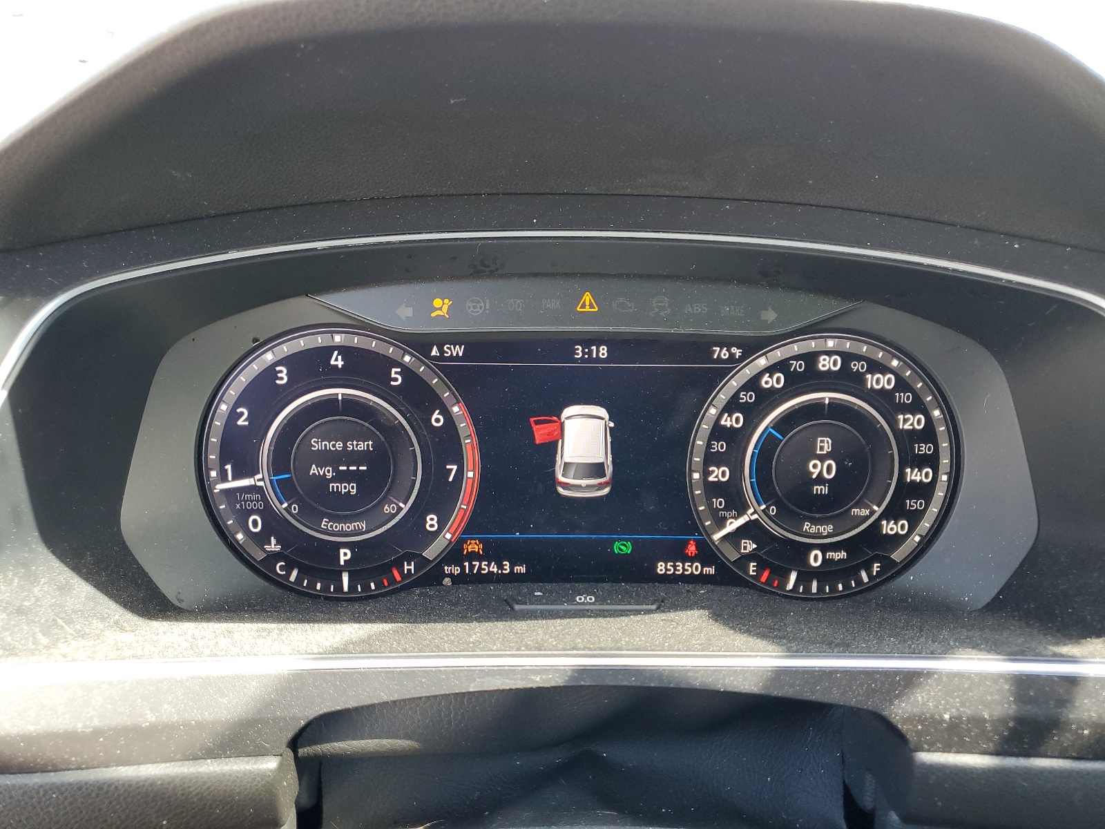 3VV2B7AXXKM017249 2019 Volkswagen Tiguan Se