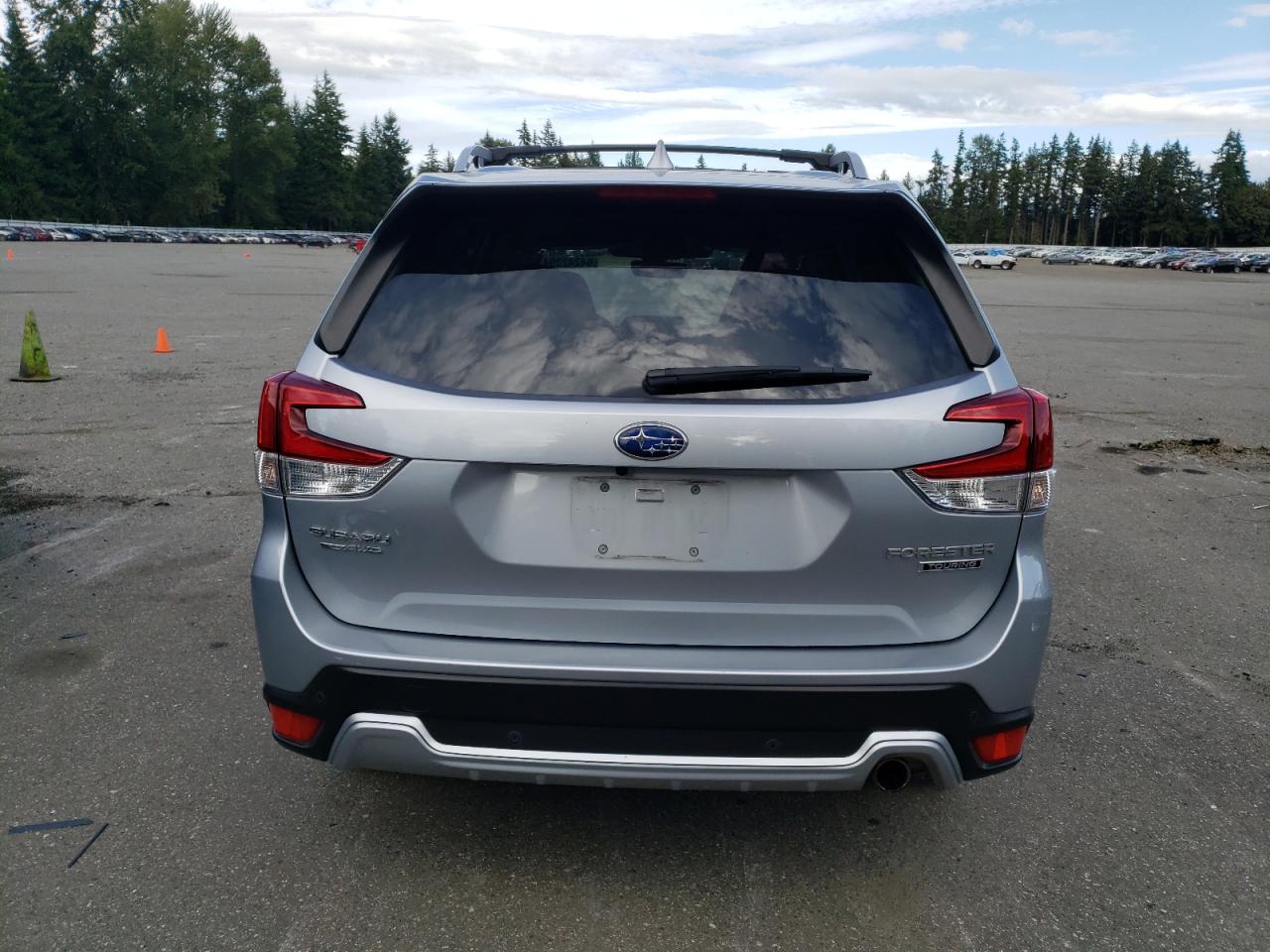 2022 Subaru Forester Touring VIN: JF2SKARC7NH437168 Lot: 64242394