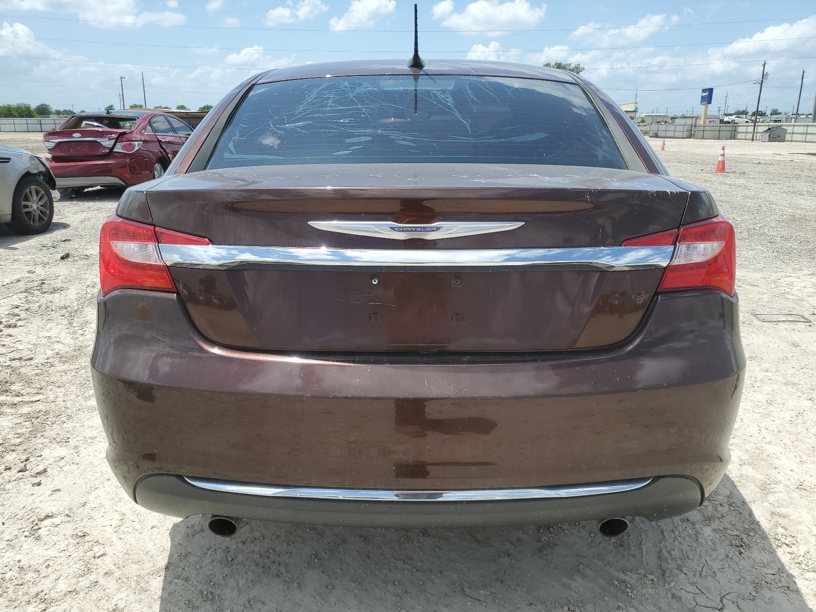 2012 Chrysler 200 Touring vin: 1C3CCBBG6CN329310