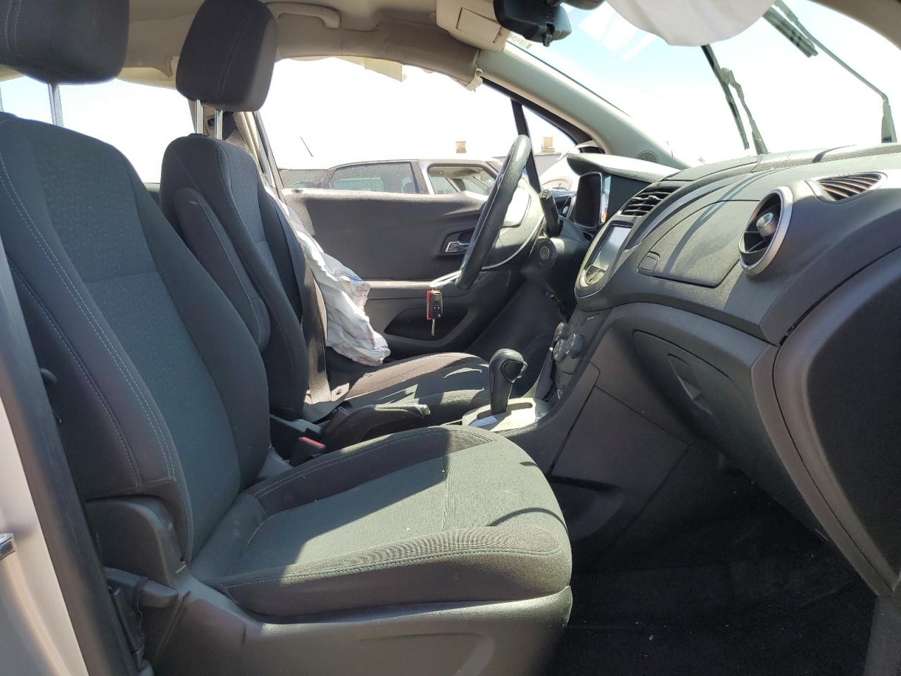 2016 Chevrolet Trax Ls VIN: KL7CJKSB2GB653347 Lot: 65670344