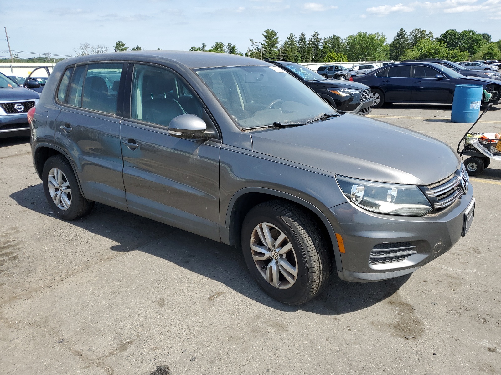 2012 Volkswagen Tiguan S vin: WVGBV7AX3CW000862