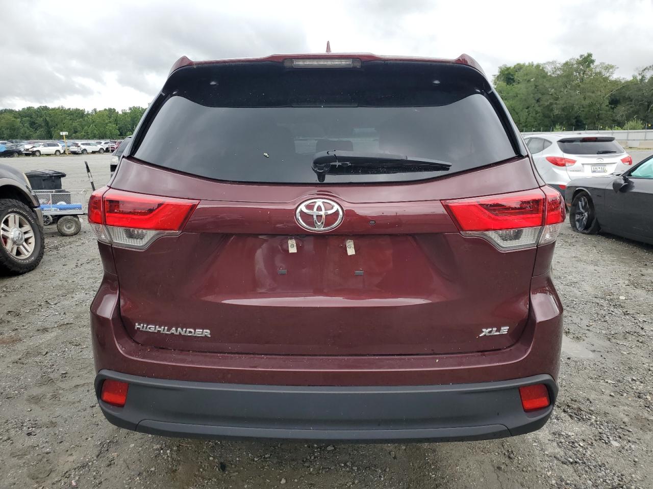 2019 Toyota Highlander Se VIN: 5TDKZRFH3KS359245 Lot: 64803374