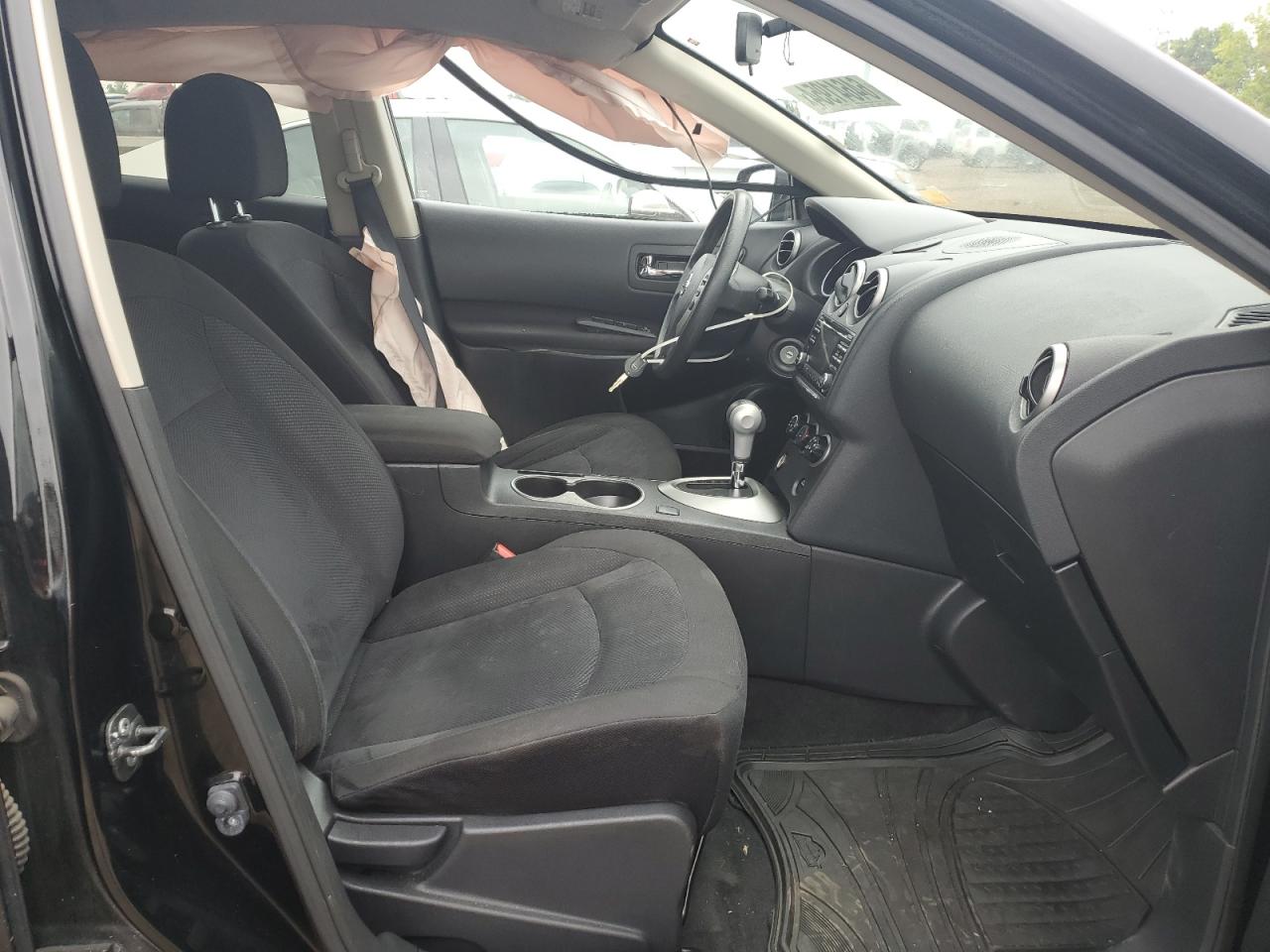 2015 Nissan Rogue Select S VIN: JN8AS5MV2FW261674 Lot: 64641954