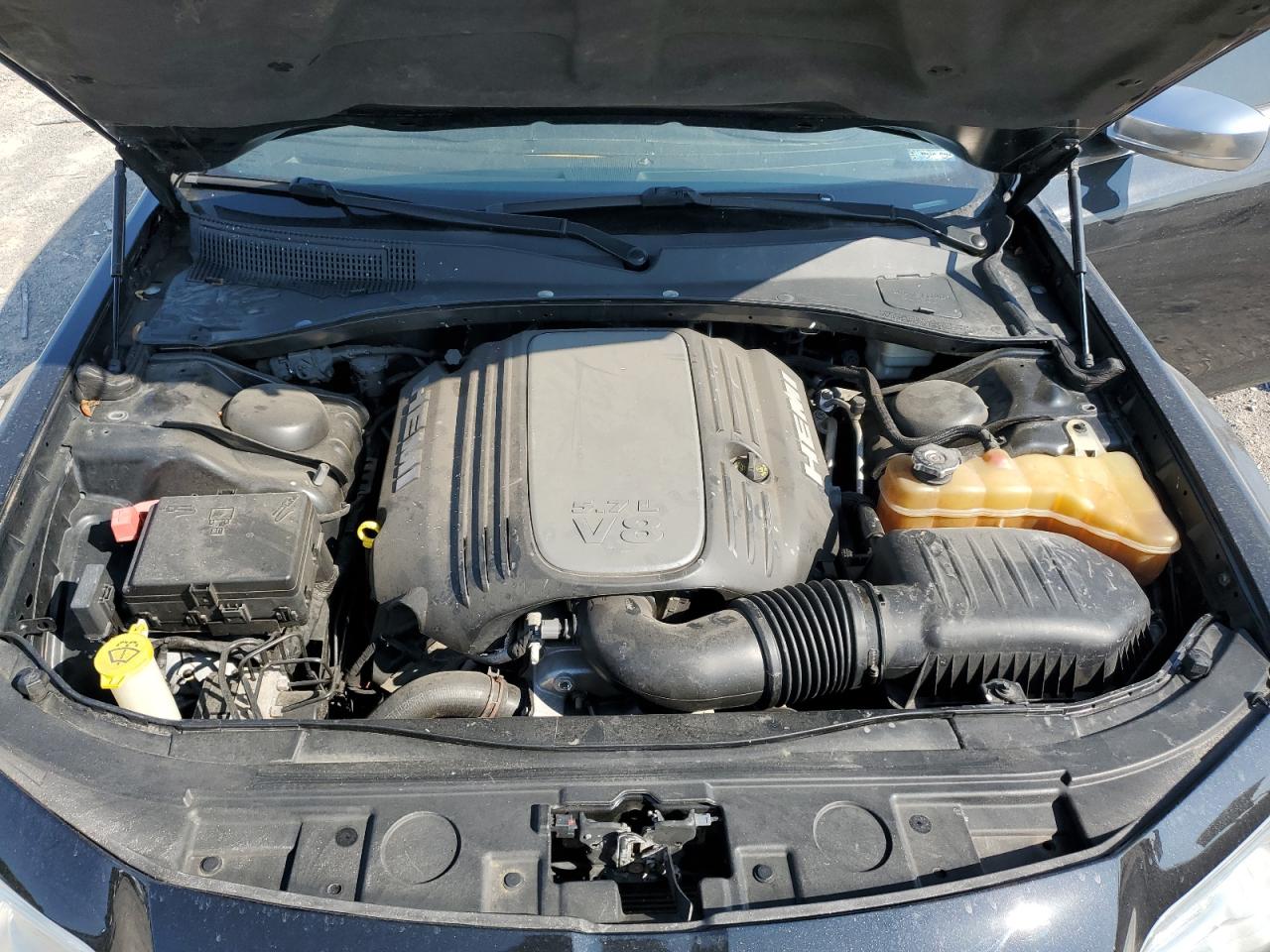 2013 Chrysler 300C Varvatos VIN: 2C3CCADT9DH641183 Lot: 65559264