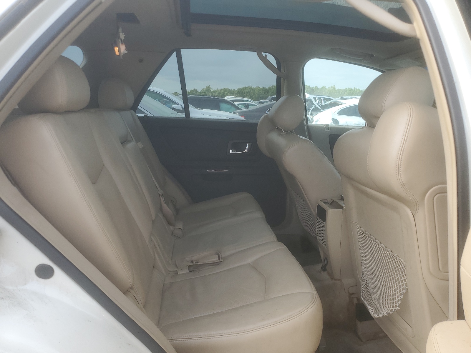 1GYEE637X80123572 2008 Cadillac Srx