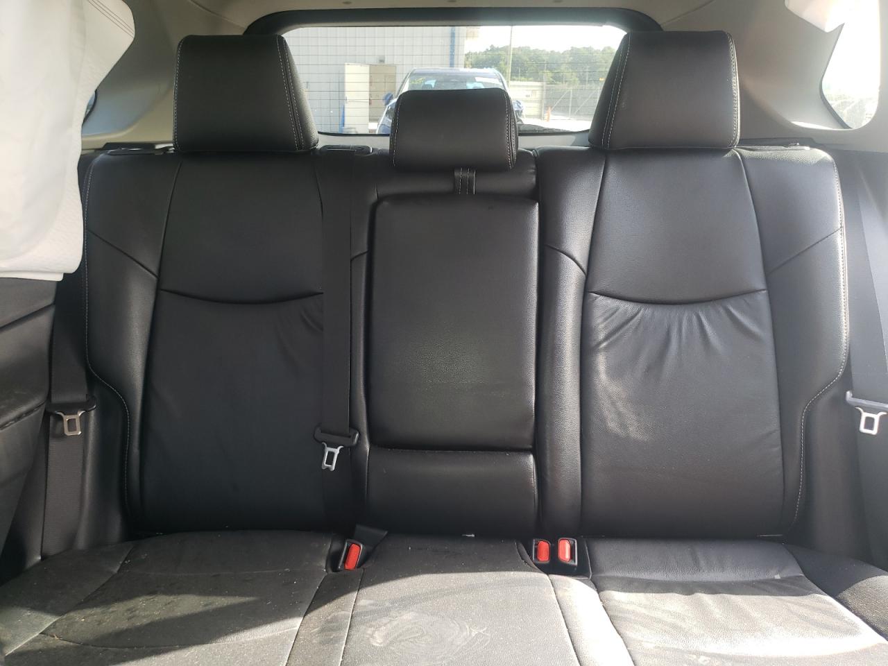 2019 Toyota Rav4 Xle VIN: 2T3W1RFV8KC002142 Lot: 63984284