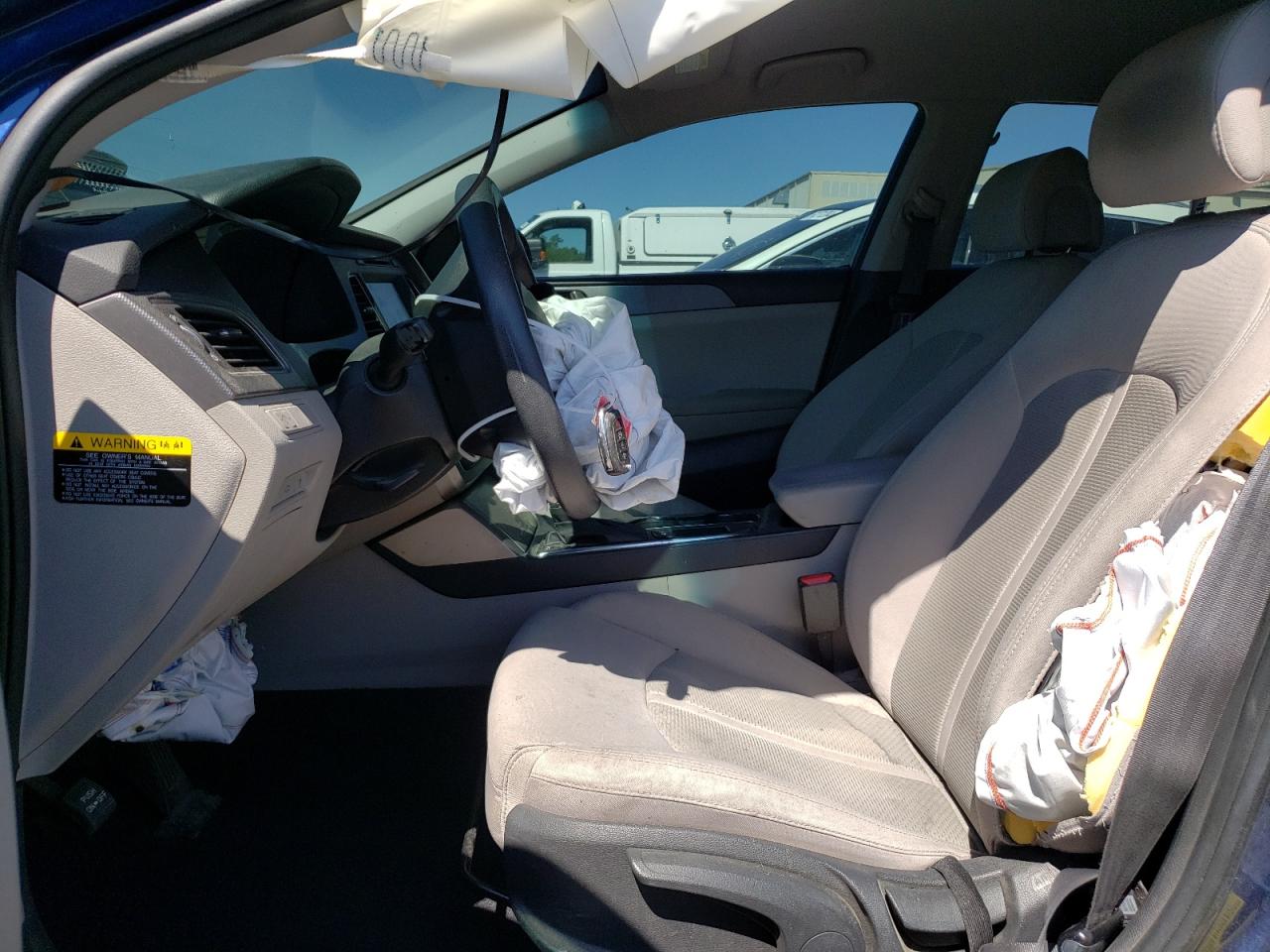 2017 Hyundai Sonata Se VIN: 5NPE24AF1HH590492 Lot: 60619654