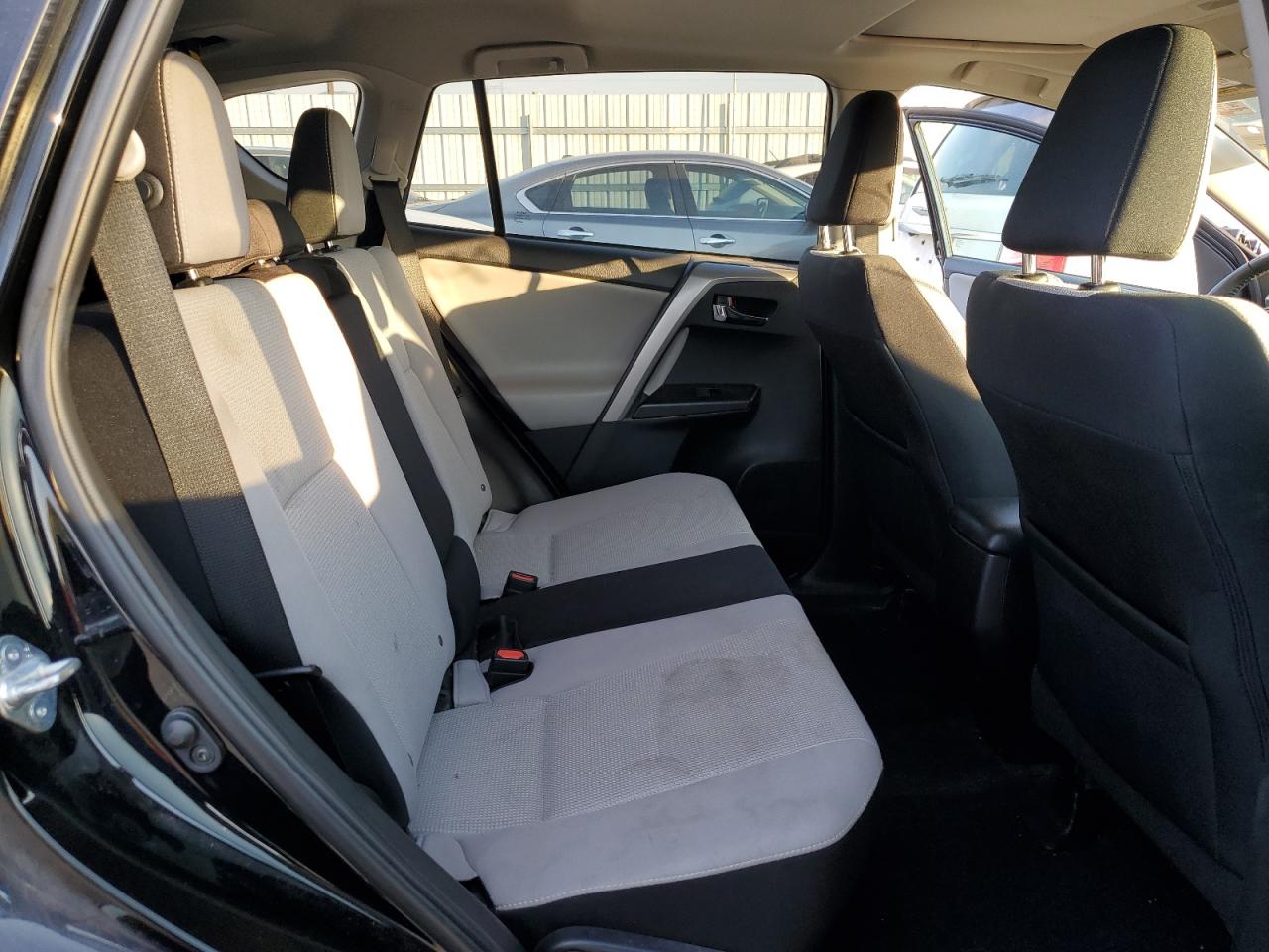 2018 Toyota Rav4 Adventure VIN: 2T3RFREVXJW746340 Lot: 63936184