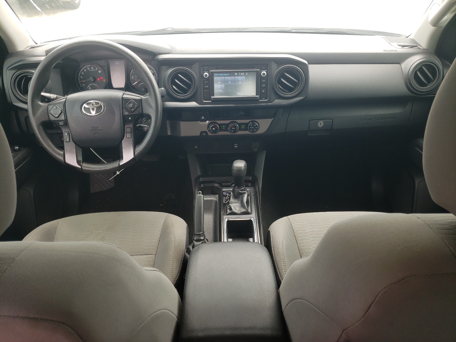 5TFRX5GN1JX111697 2018 Toyota Tacoma Access Cab