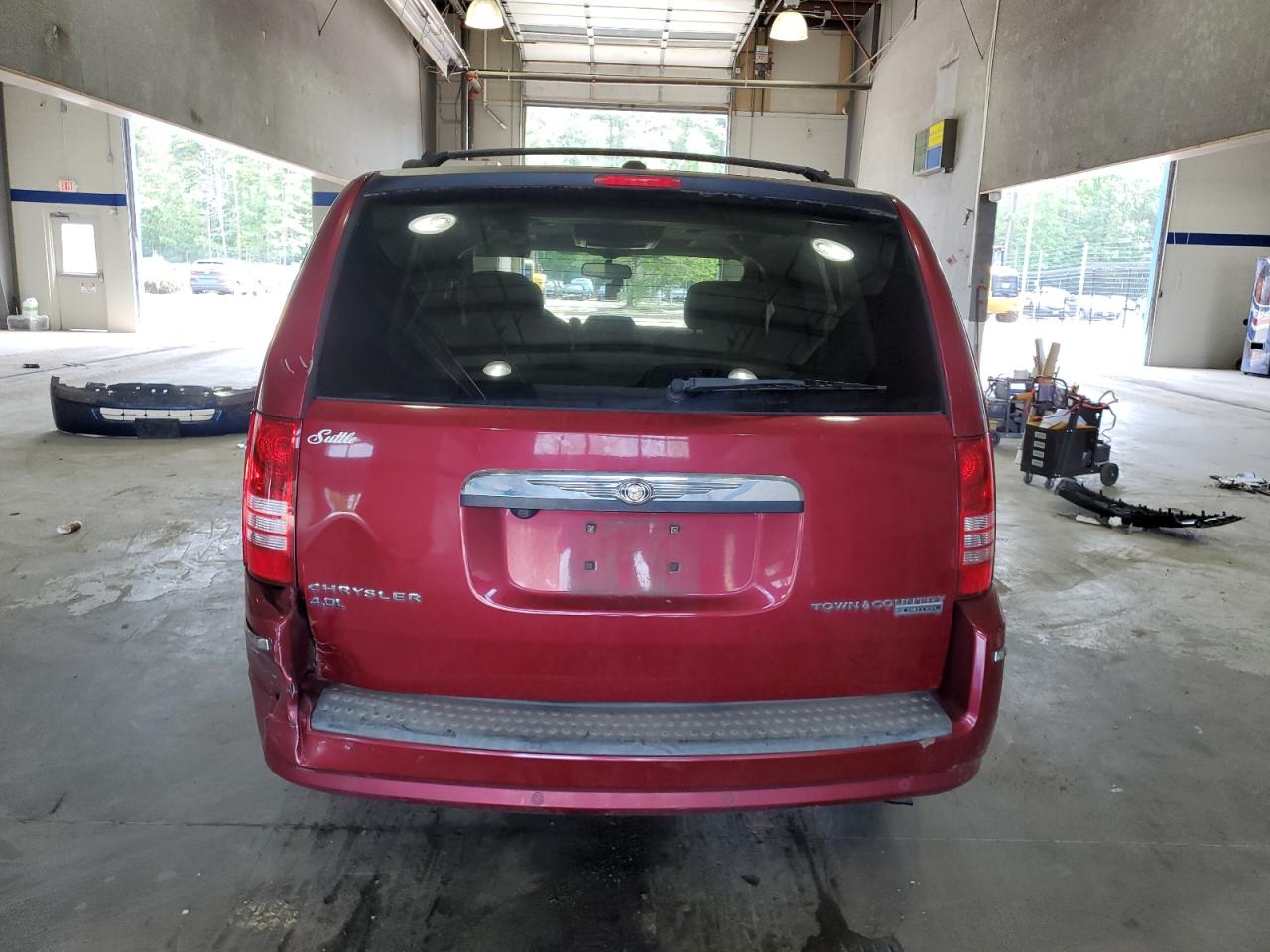 2010 Chrysler Town & Country Limited VIN: 2A4RR7DX1AR442008 Lot: 64206924