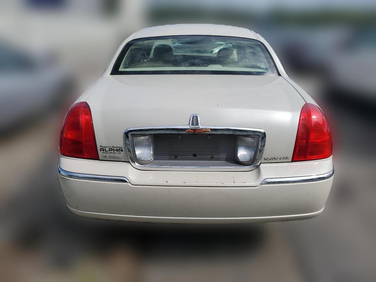 2006 Lincoln Town Car Signature VIN: 1LNHM81V26Y646291 Lot: 65030964