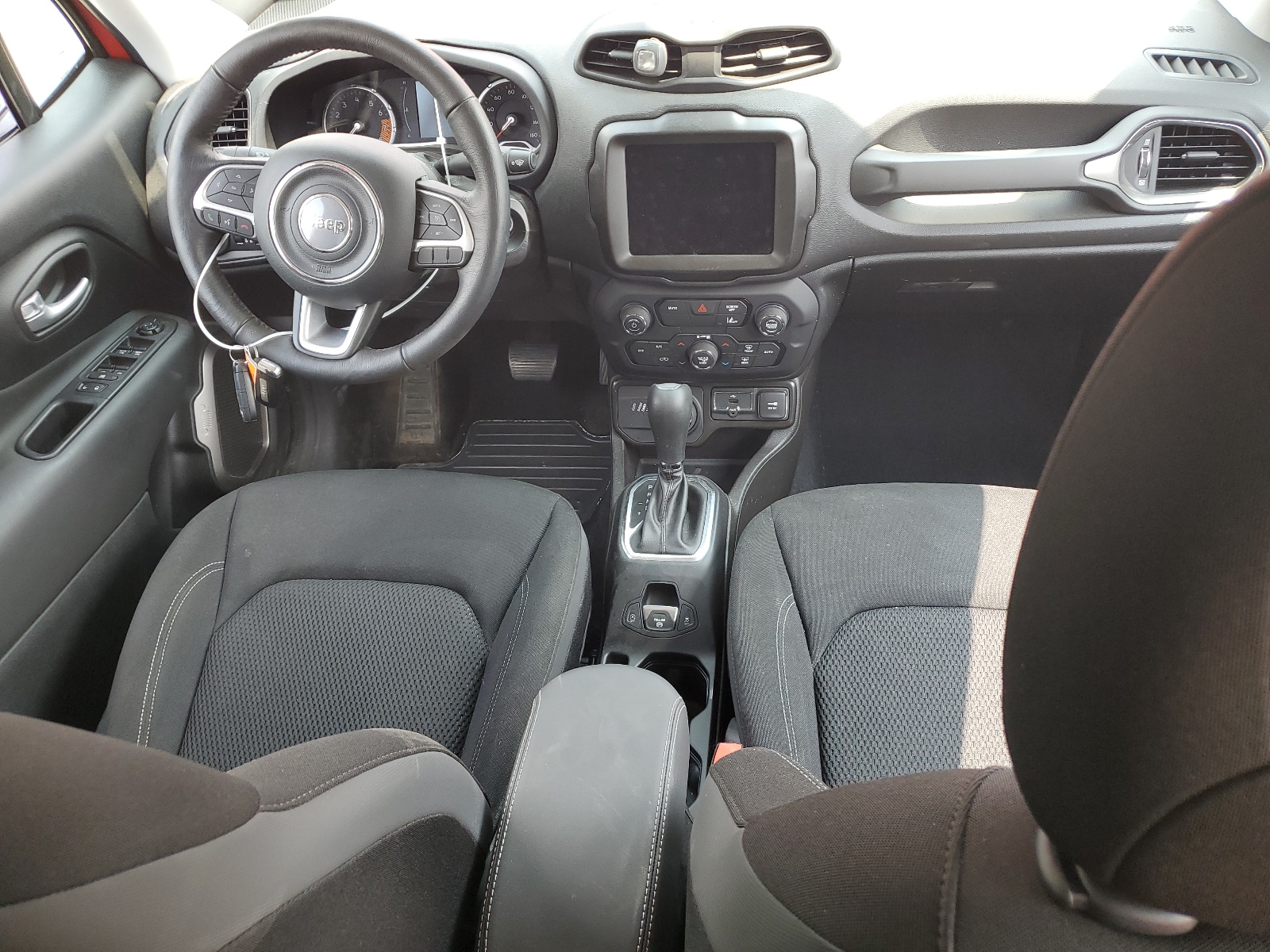 ZACNJDB10PPP38706 2023 Jeep Renegade Latitude