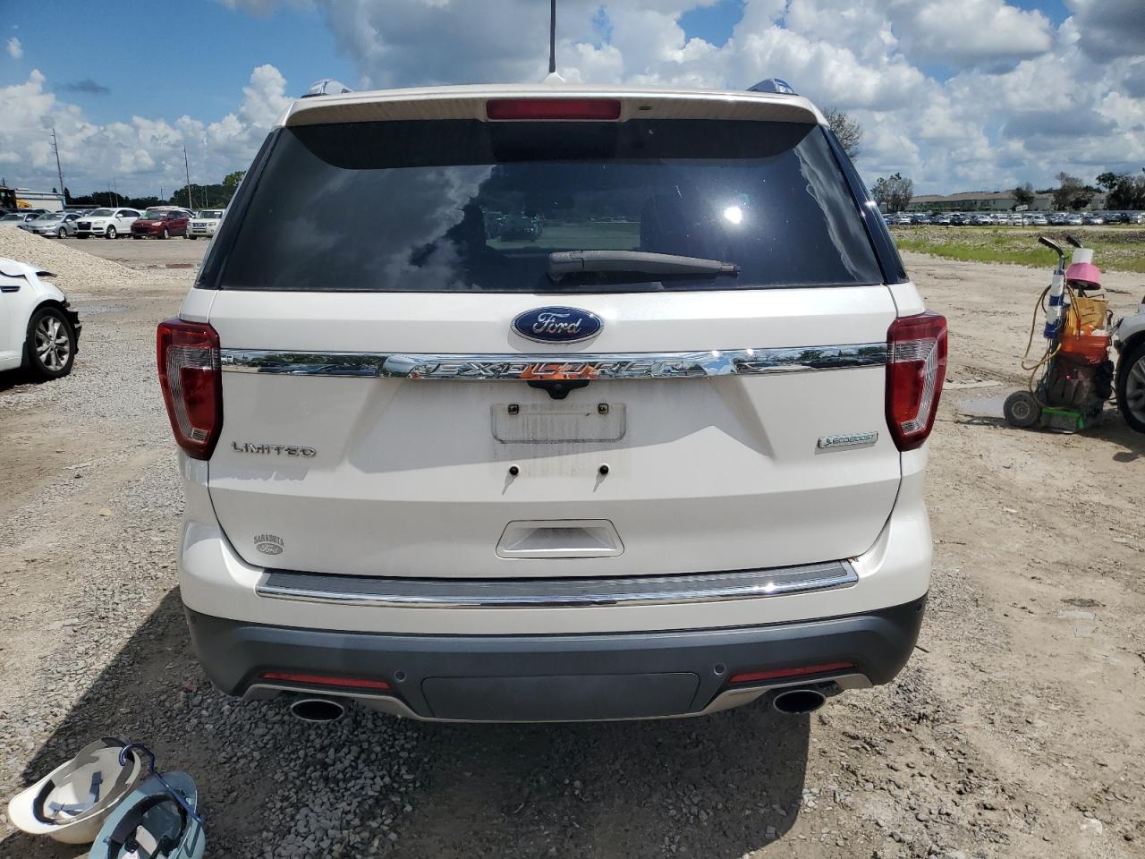 2018 Ford Explorer Limited VIN: 1FM5K7FH6JGB15695 Lot: 63873194