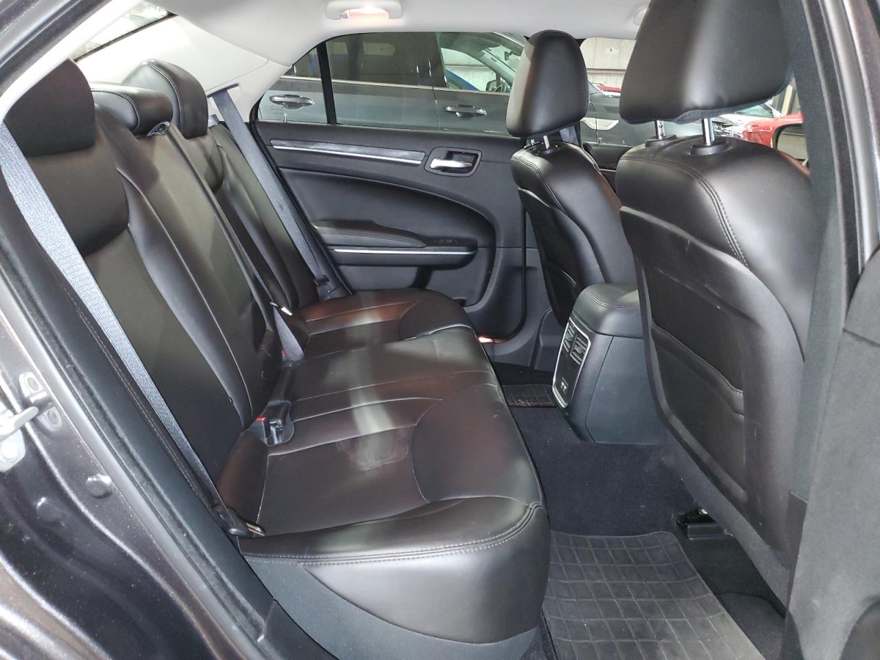 2020 Chrysler 300 Touring VIN: 2C3CCAAG1LH201075 Lot: 64494224