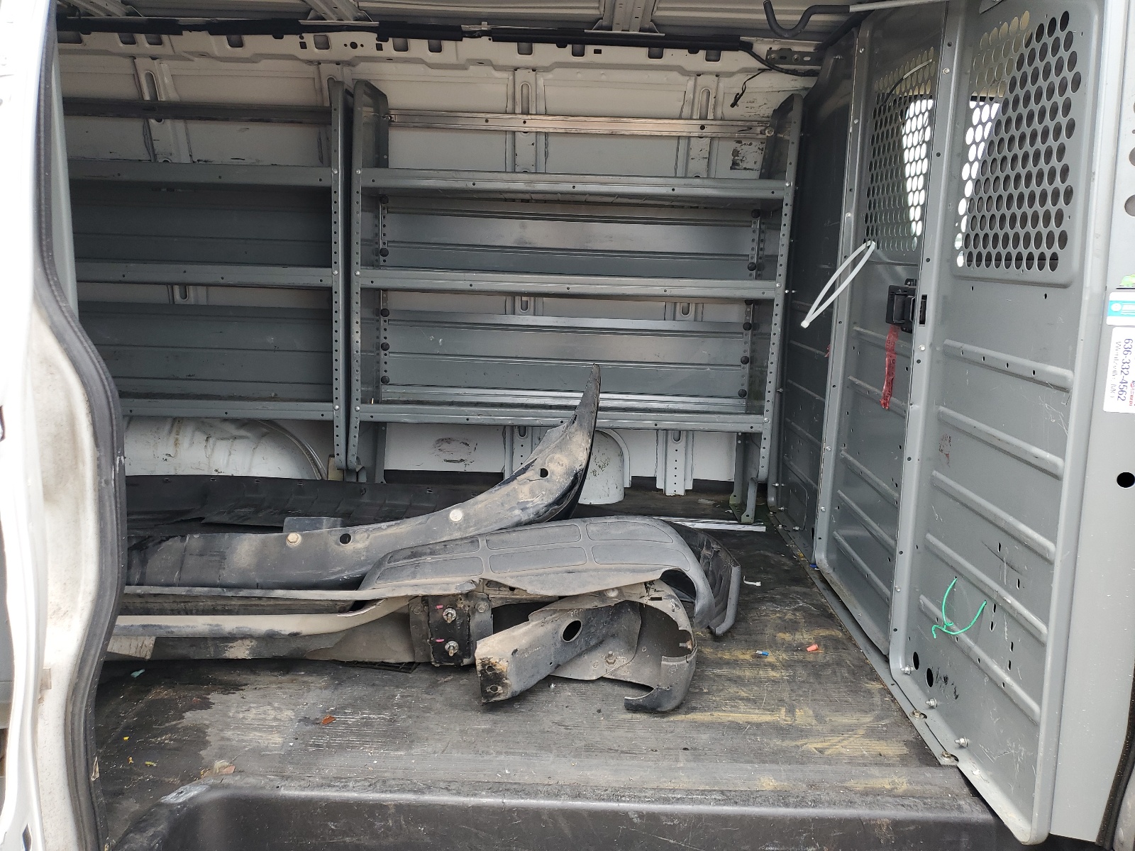 1GCWGFCA0E1148261 2014 Chevrolet Express G2500