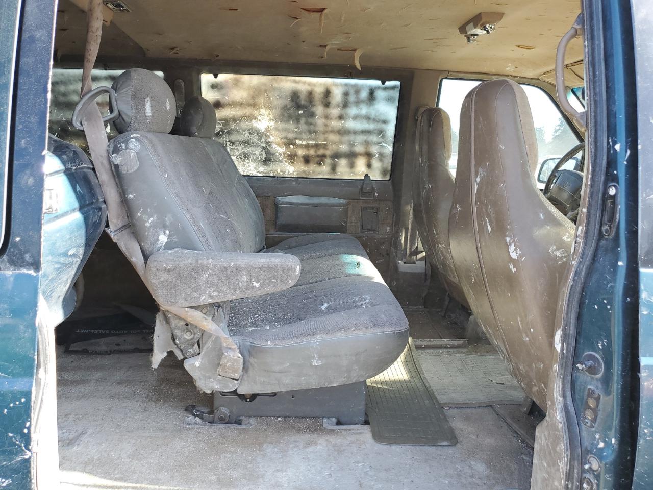 1995 Chevrolet Astro VIN: 1GNDM19W8SB241113 Lot: 63067104