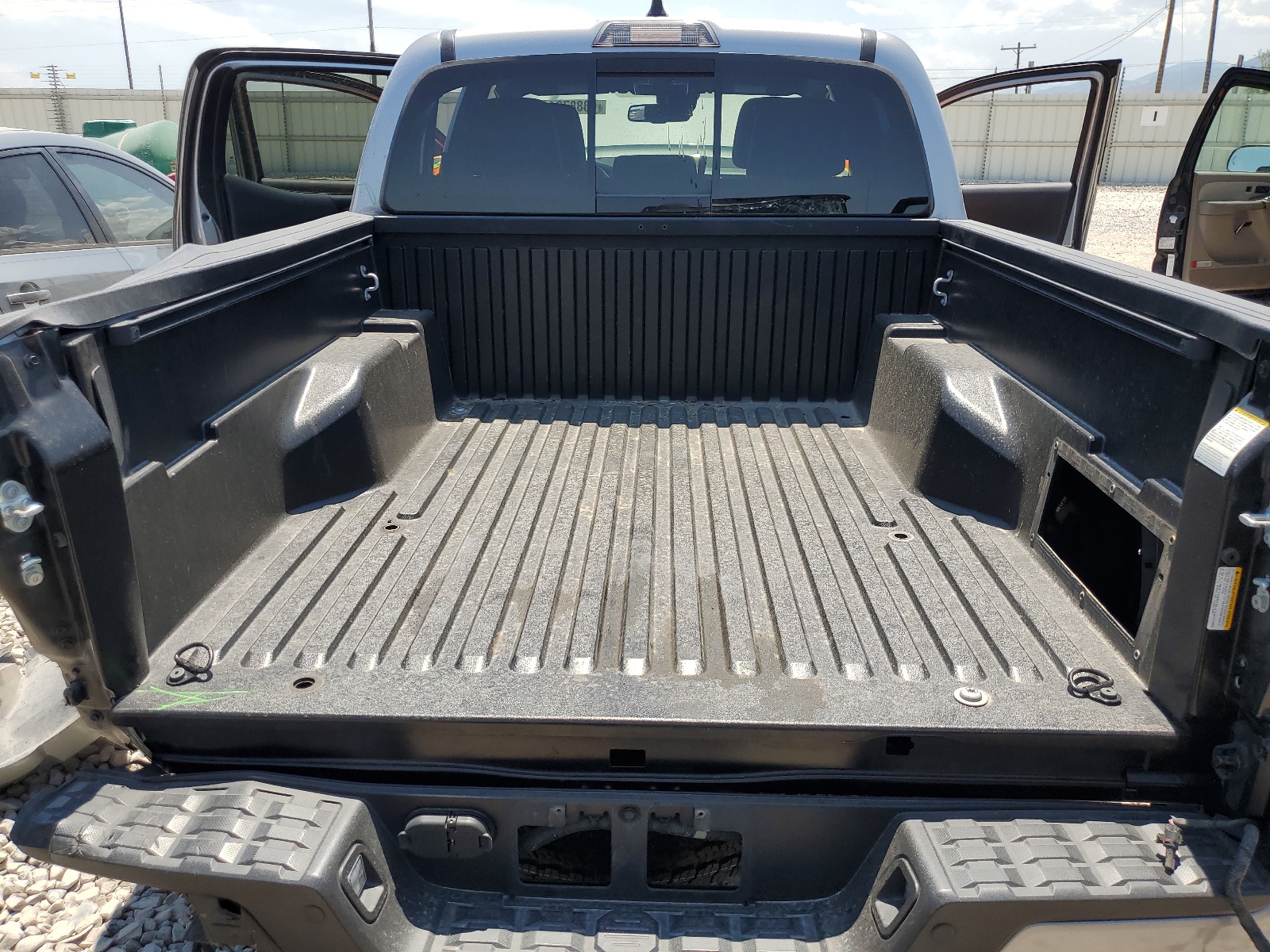 2021 Toyota Tacoma Double Cab vin: 3TMCZ5AN3MM396146