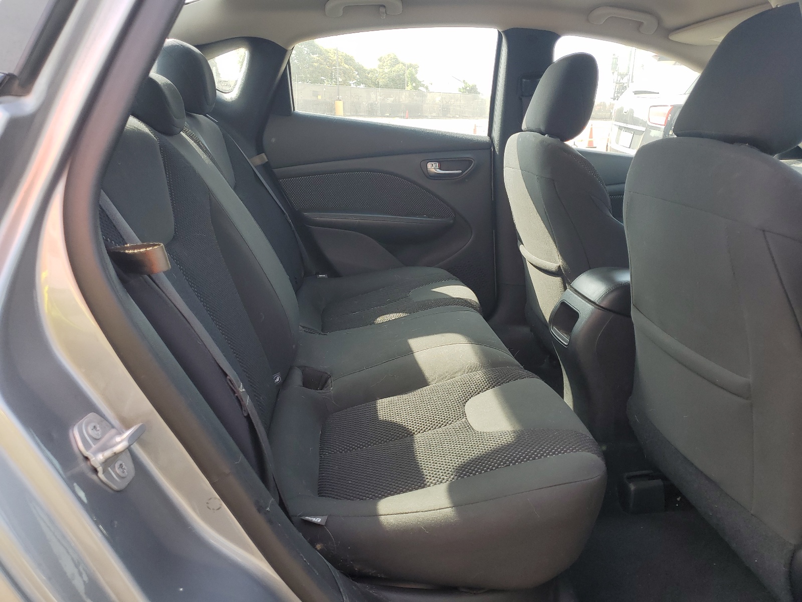 1C3CDFAA9GD577449 2016 Dodge Dart Se