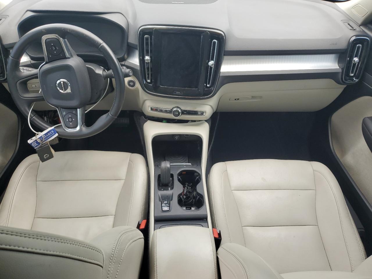 2019 Volvo Xc40 T5 Momentum VIN: YV4162XZ5K2007565 Lot: 62851354