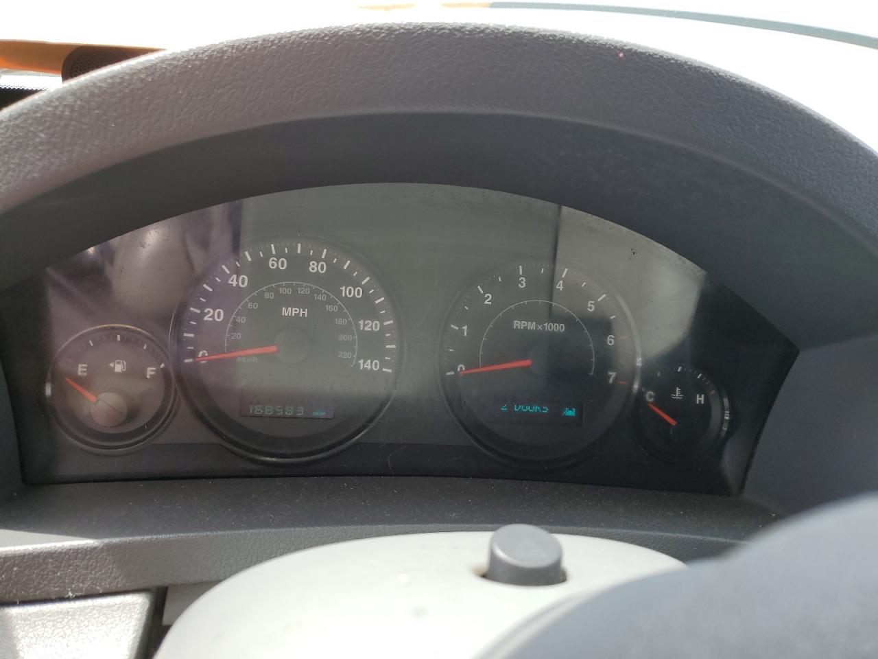 2005 Jeep Grand Cherokee Laredo VIN: 1J4GR48K45C708656 Lot: 64798874