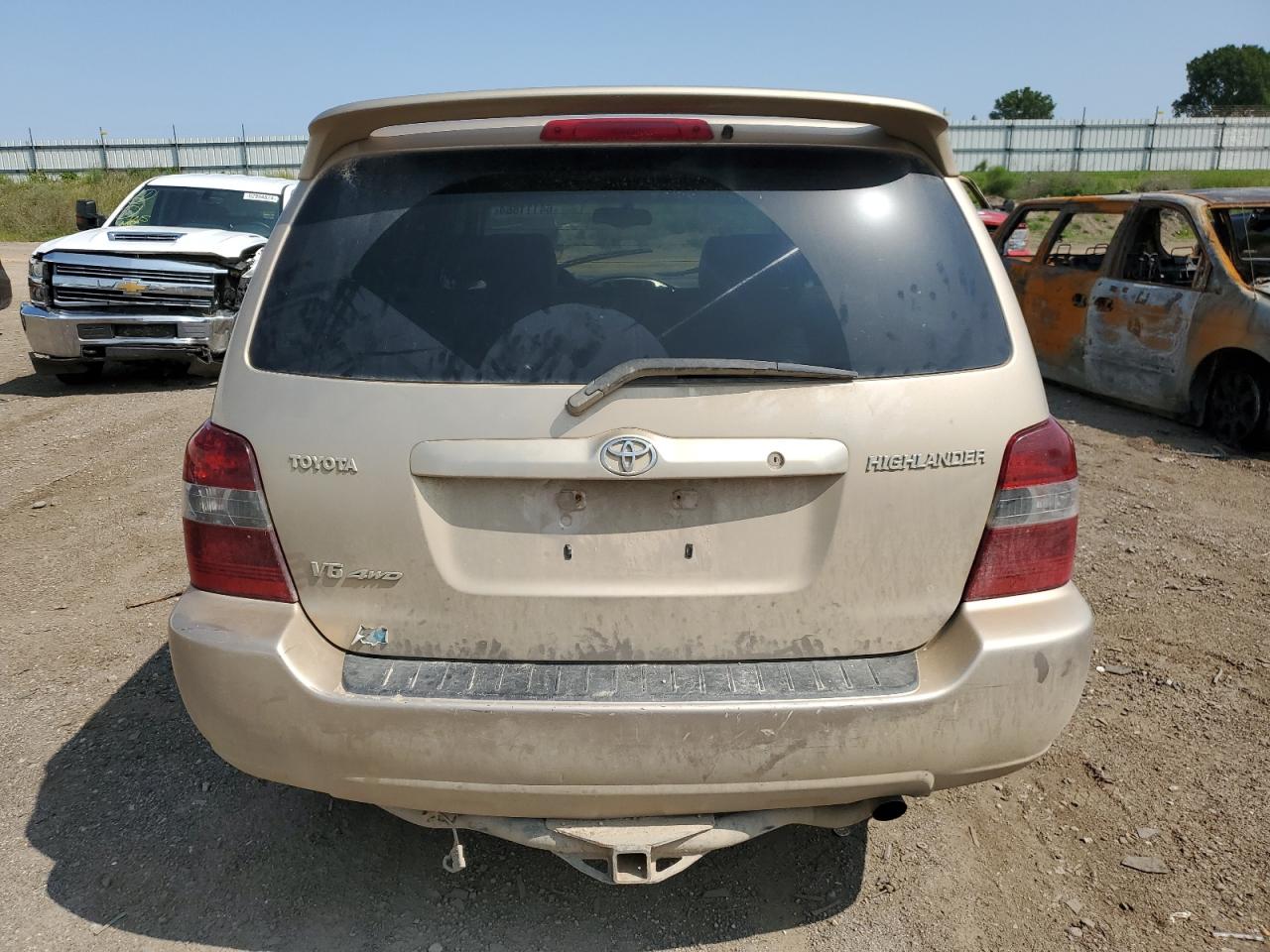 2004 Toyota Highlander VIN: JTEEP21AX40018463 Lot: 64111864