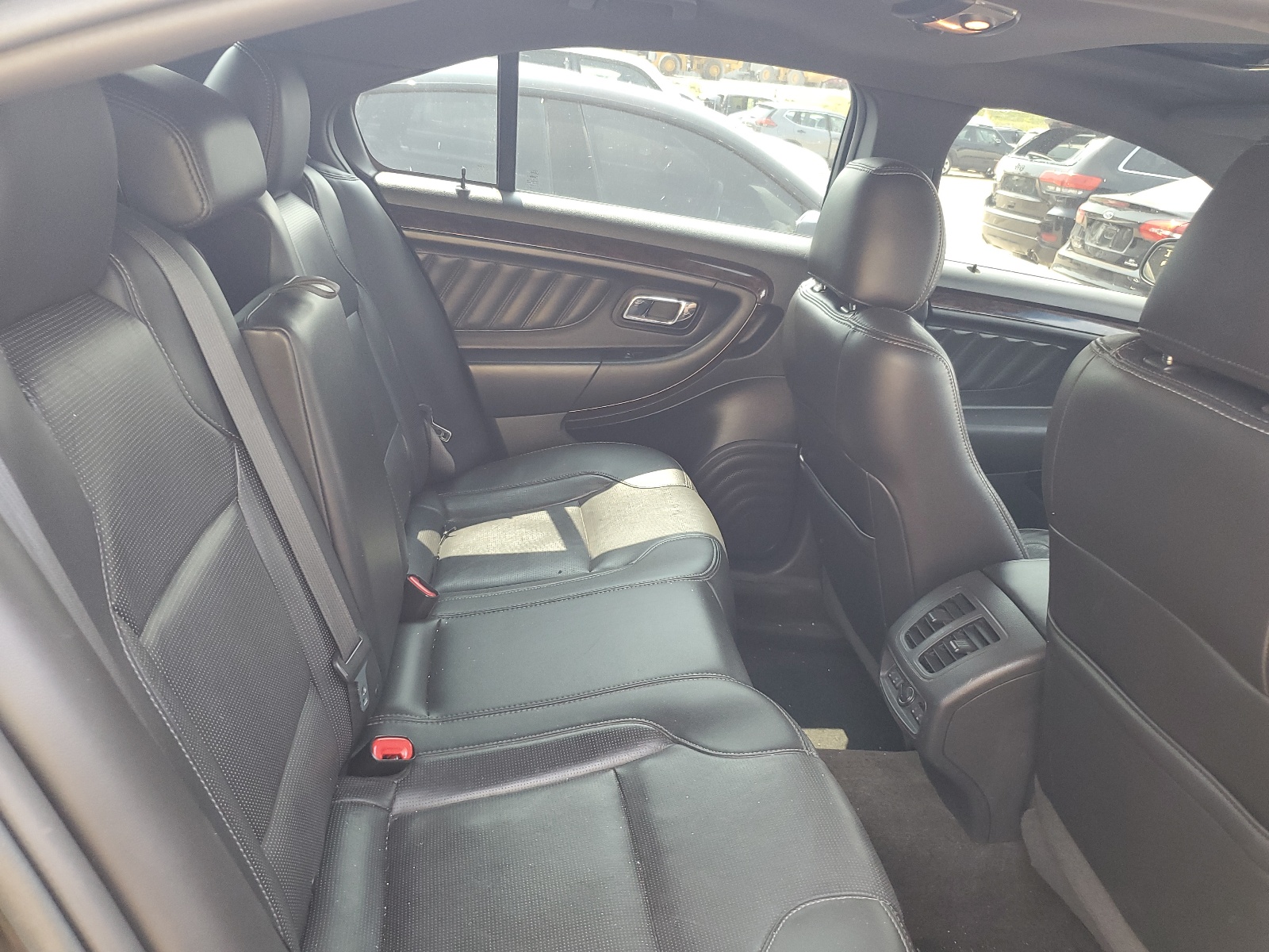 1FAHP2F86DG175010 2013 Ford Taurus Limited