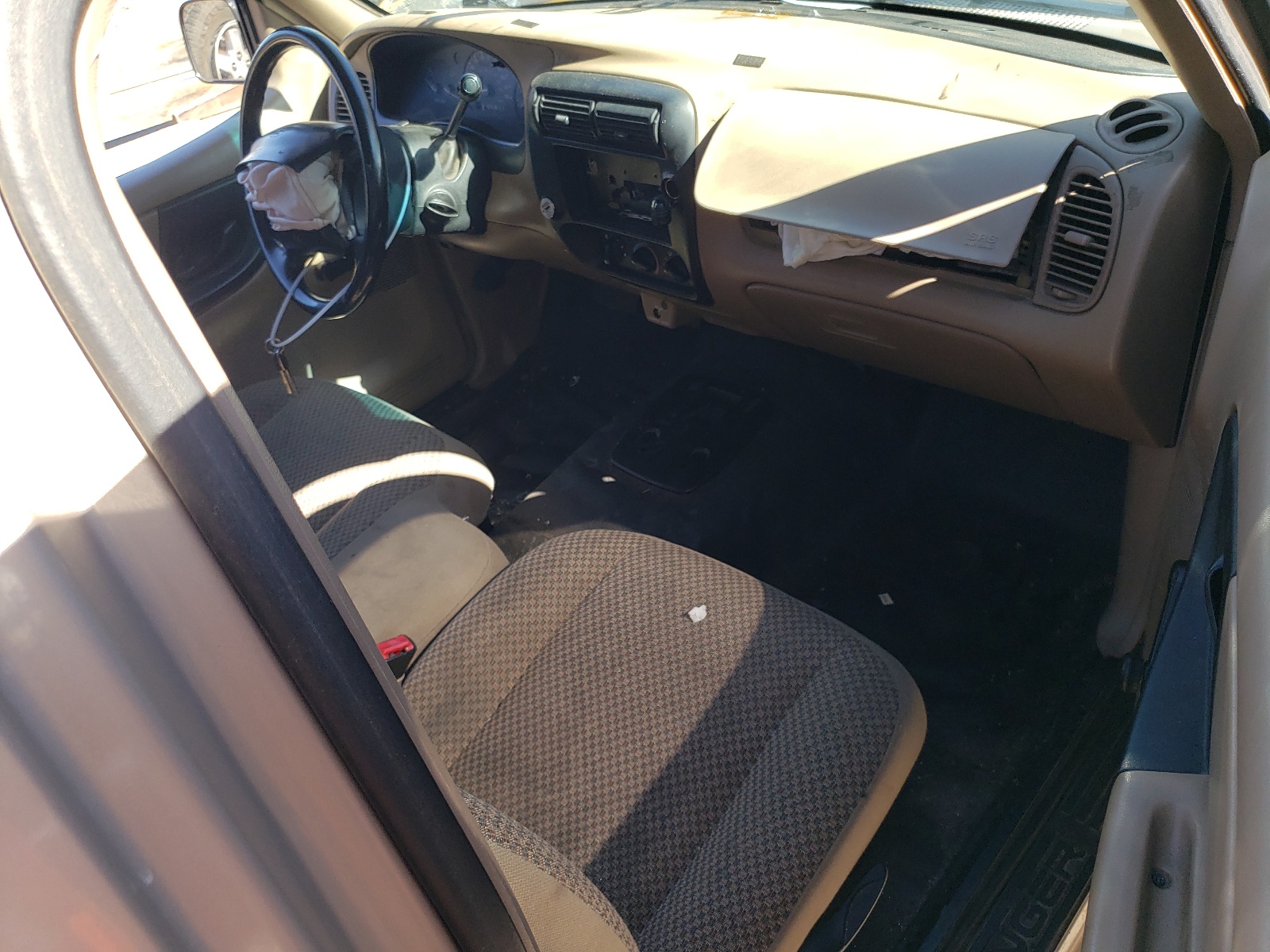 1FTYR10U4WUC03850 1998 Ford Ranger