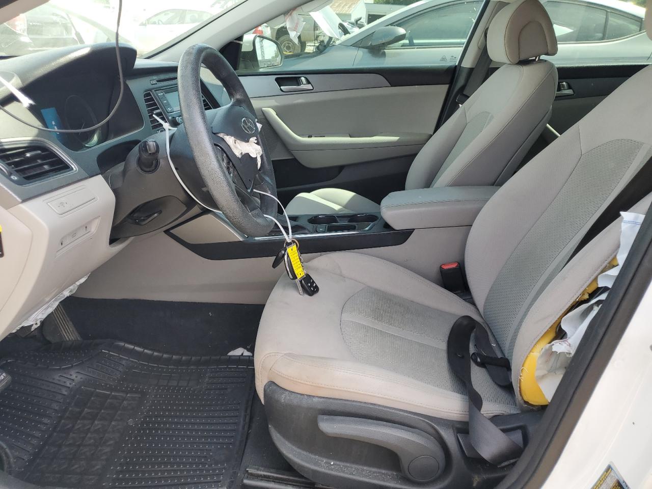 2017 Hyundai Sonata Se VIN: 5NPE24AF9HH520447 Lot: 60931594