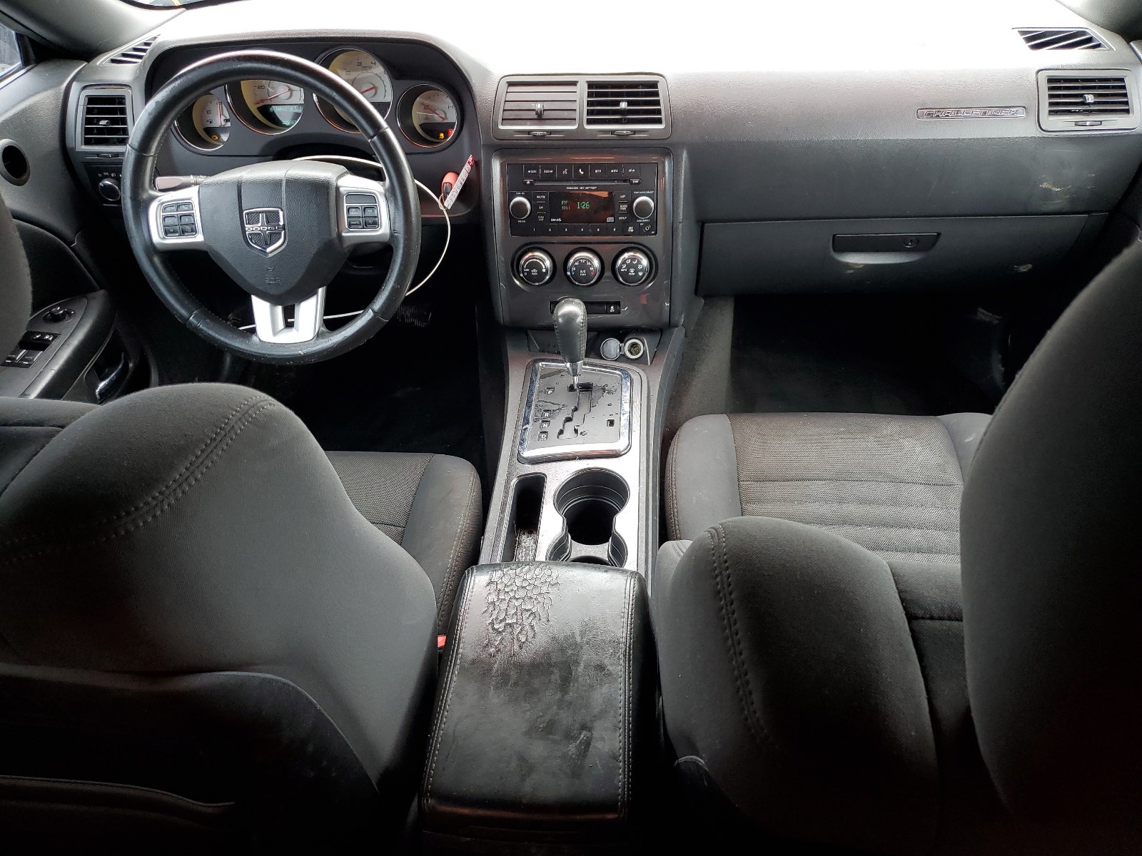 2C3CDYAG7CH208747 2012 Dodge Challenger Sxt