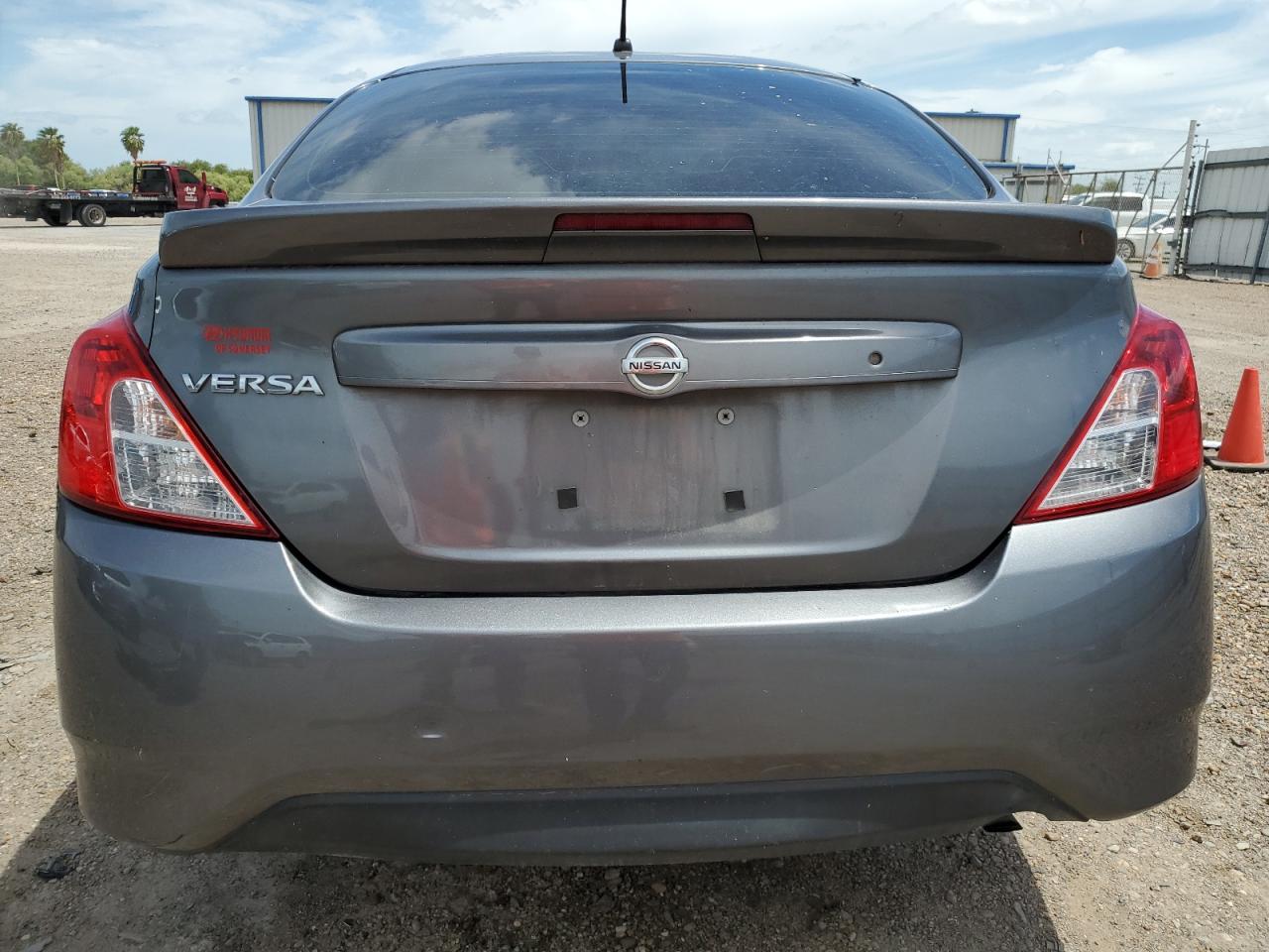 3N1CN7AP0HL908310 2017 Nissan Versa S