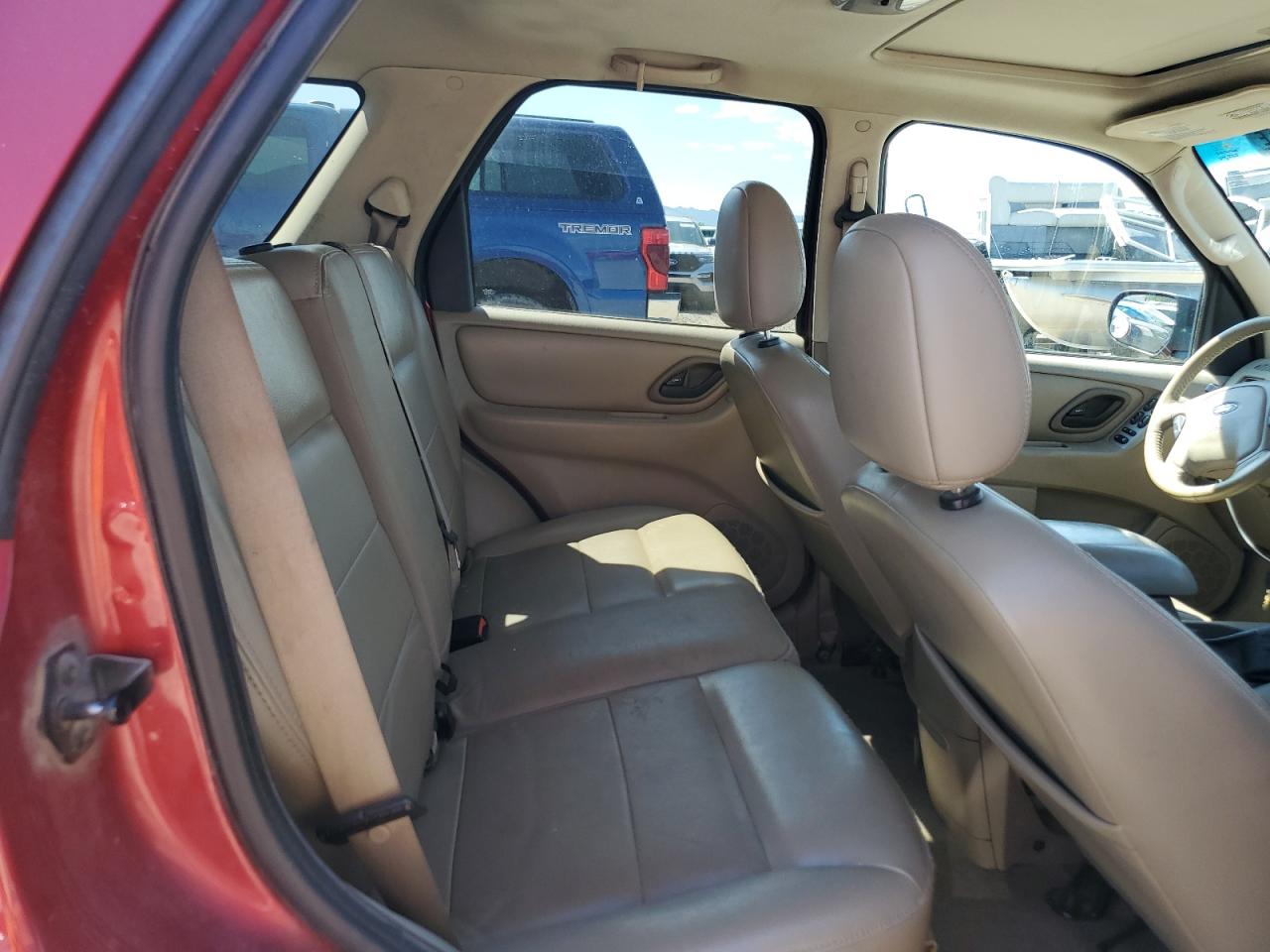 2005 Ford Escape Xlt VIN: 1FMYU93115KD92087 Lot: 61156264