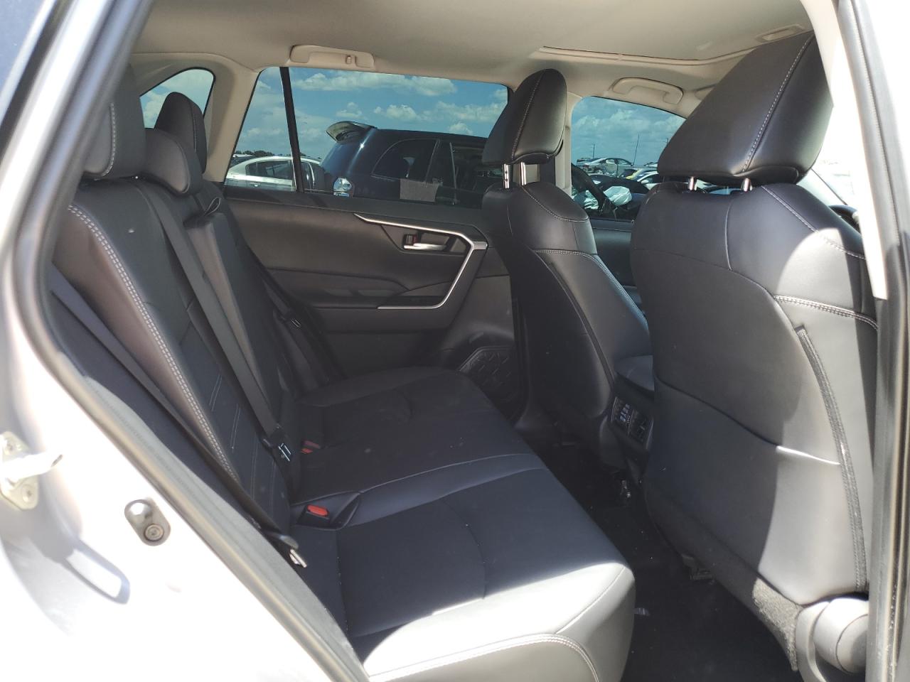 2022 Toyota Rav4 Xle Premium VIN: 2T3C1RFV6NC191428 Lot: 63408124