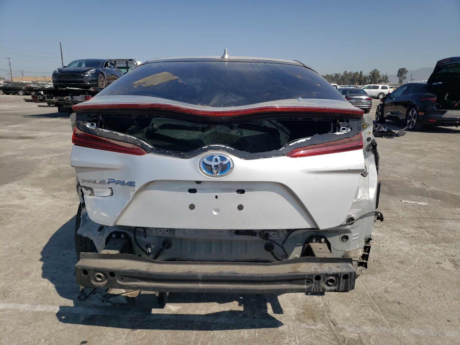 2017 Toyota Prius Prime vin: JTDKARFP0H3011024