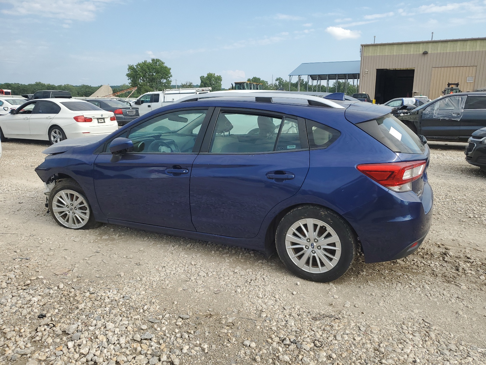 2018 Subaru Impreza Premium Plus vin: 4S3GTAD67J3737013