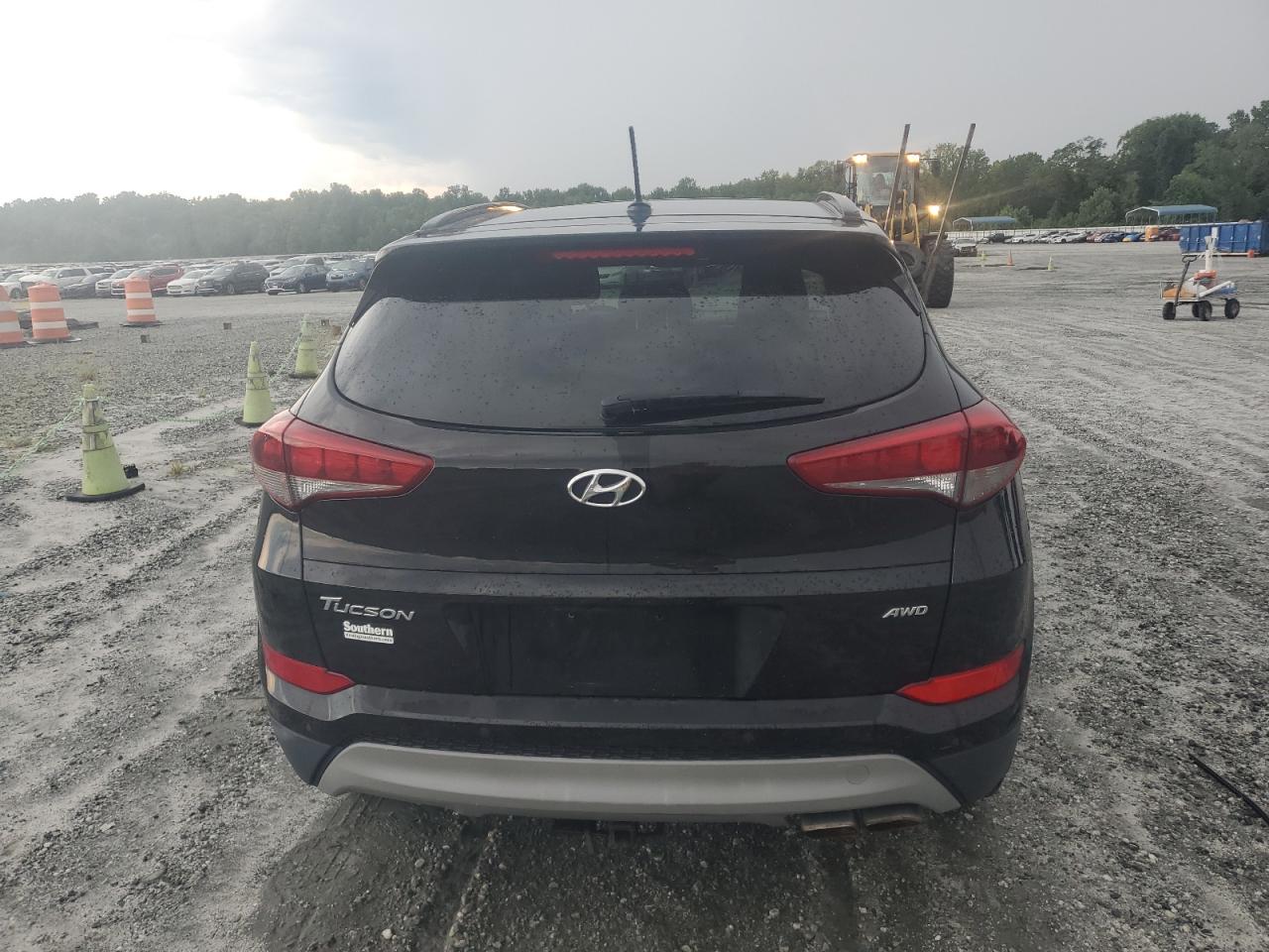 2017 Hyundai Tucson Limited VIN: KM8J3CA24HU566160 Lot: 64180014