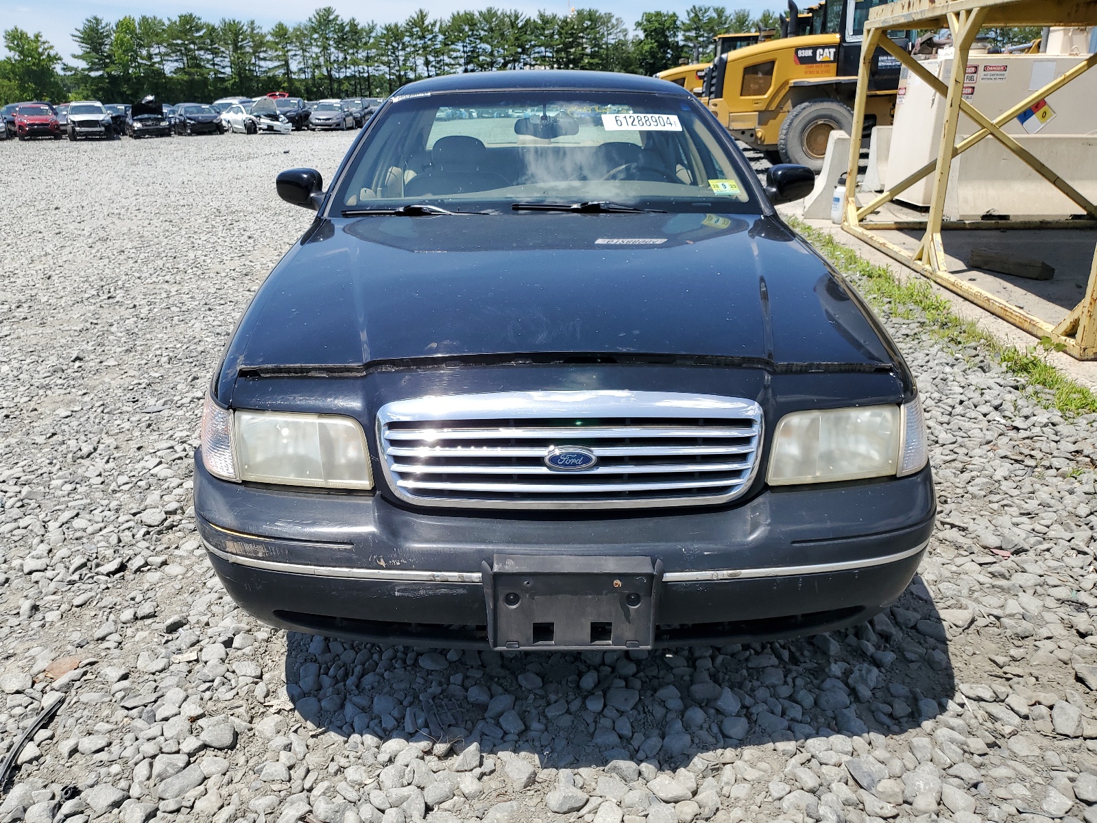 2FAFP74W6WX193140 1998 Ford Crown Victoria Lx