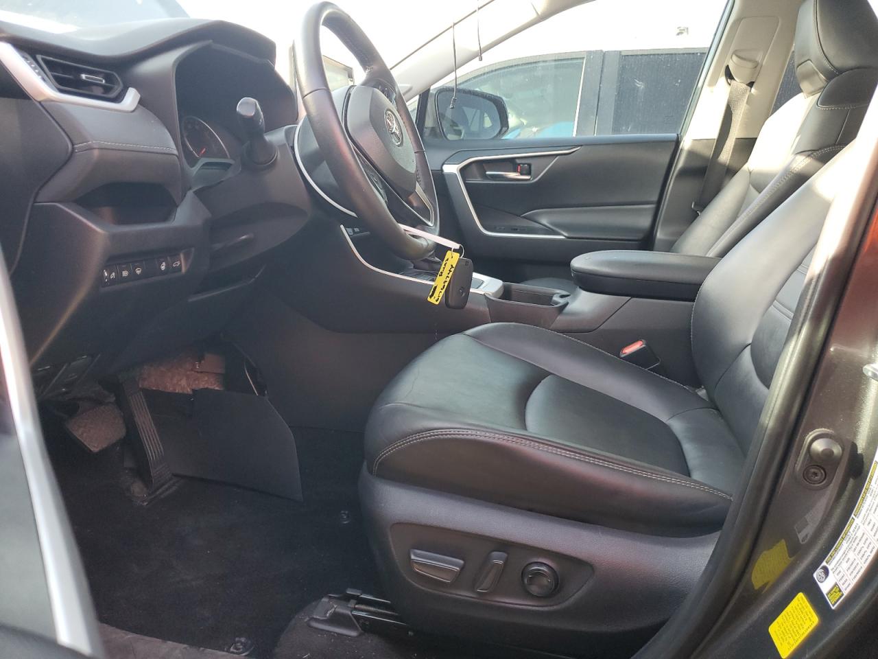 2022 Toyota Rav4 Xle Premium VIN: 2T3C1RFV7NC189543 Lot: 61769744